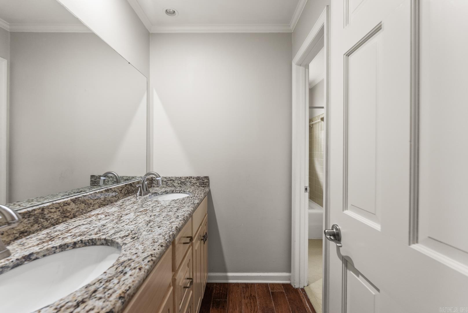 COLONY WEST - Residential