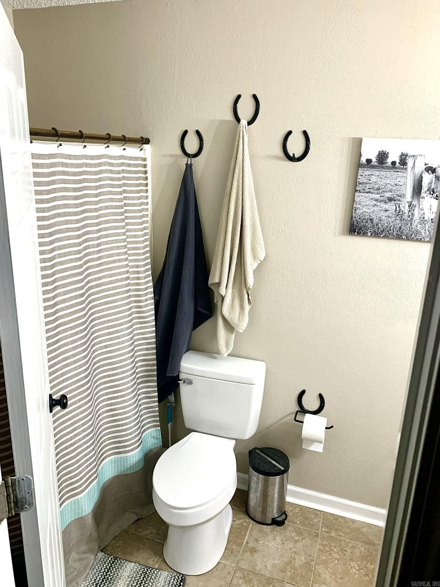 HONEYSUCKLE HILLS ADD - Residential