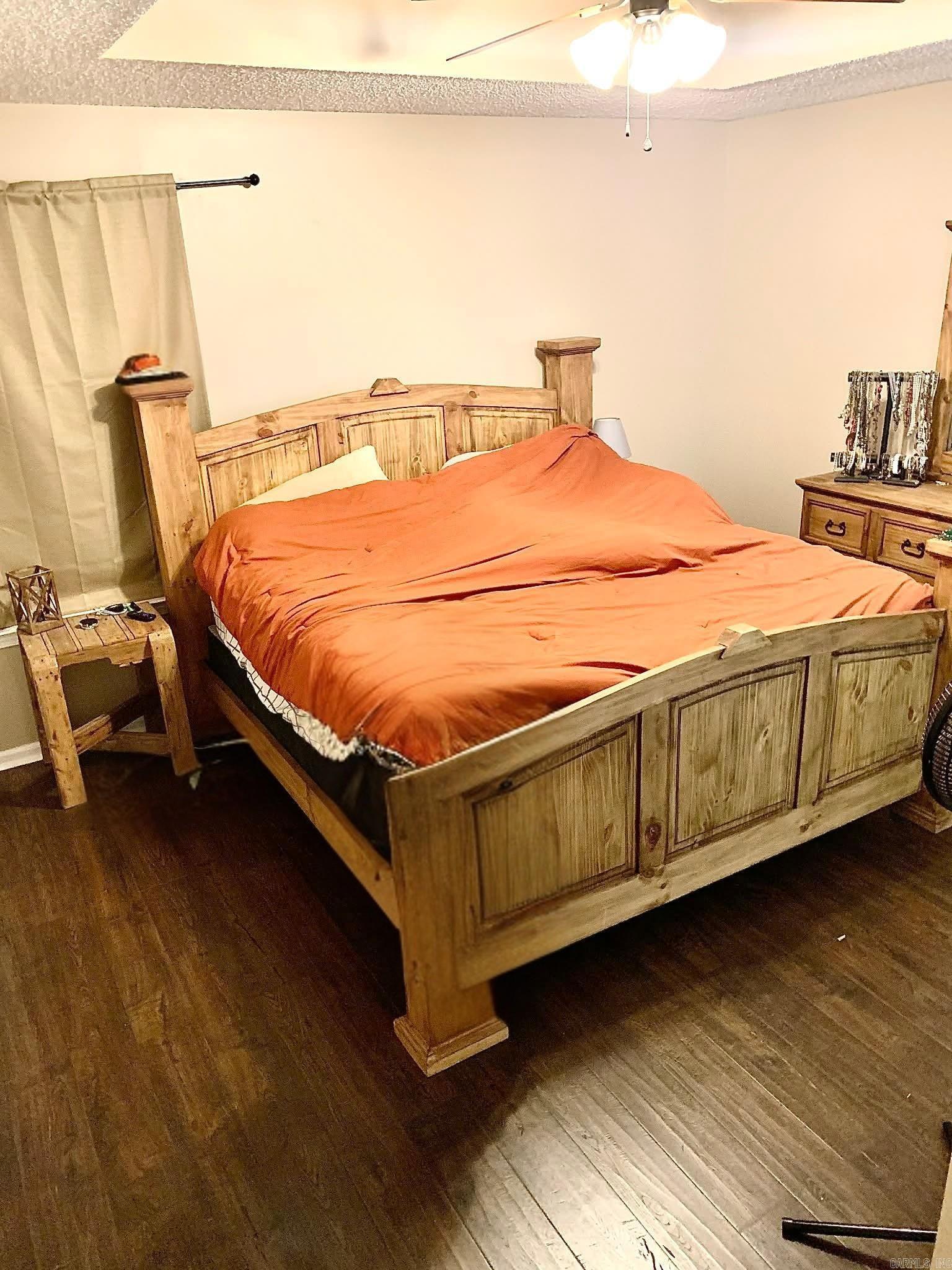 HONEYSUCKLE HILLS ADD - Residential