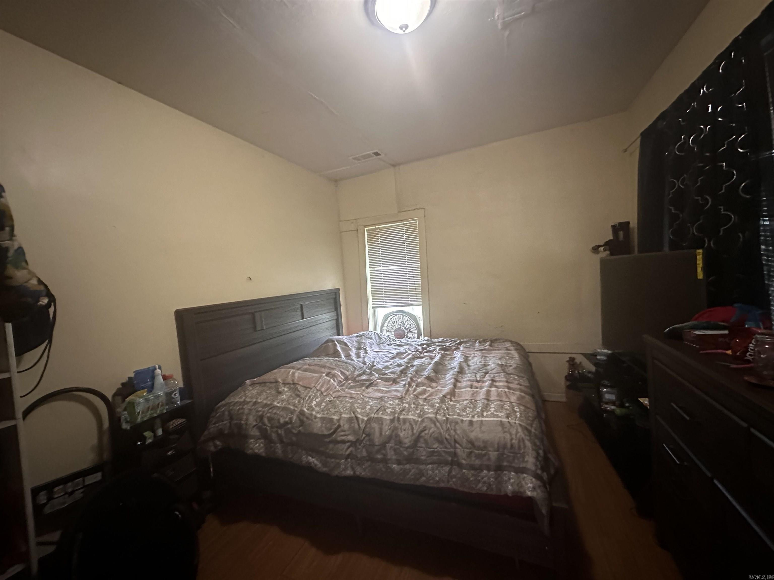 BARTONS ADDN - Residential