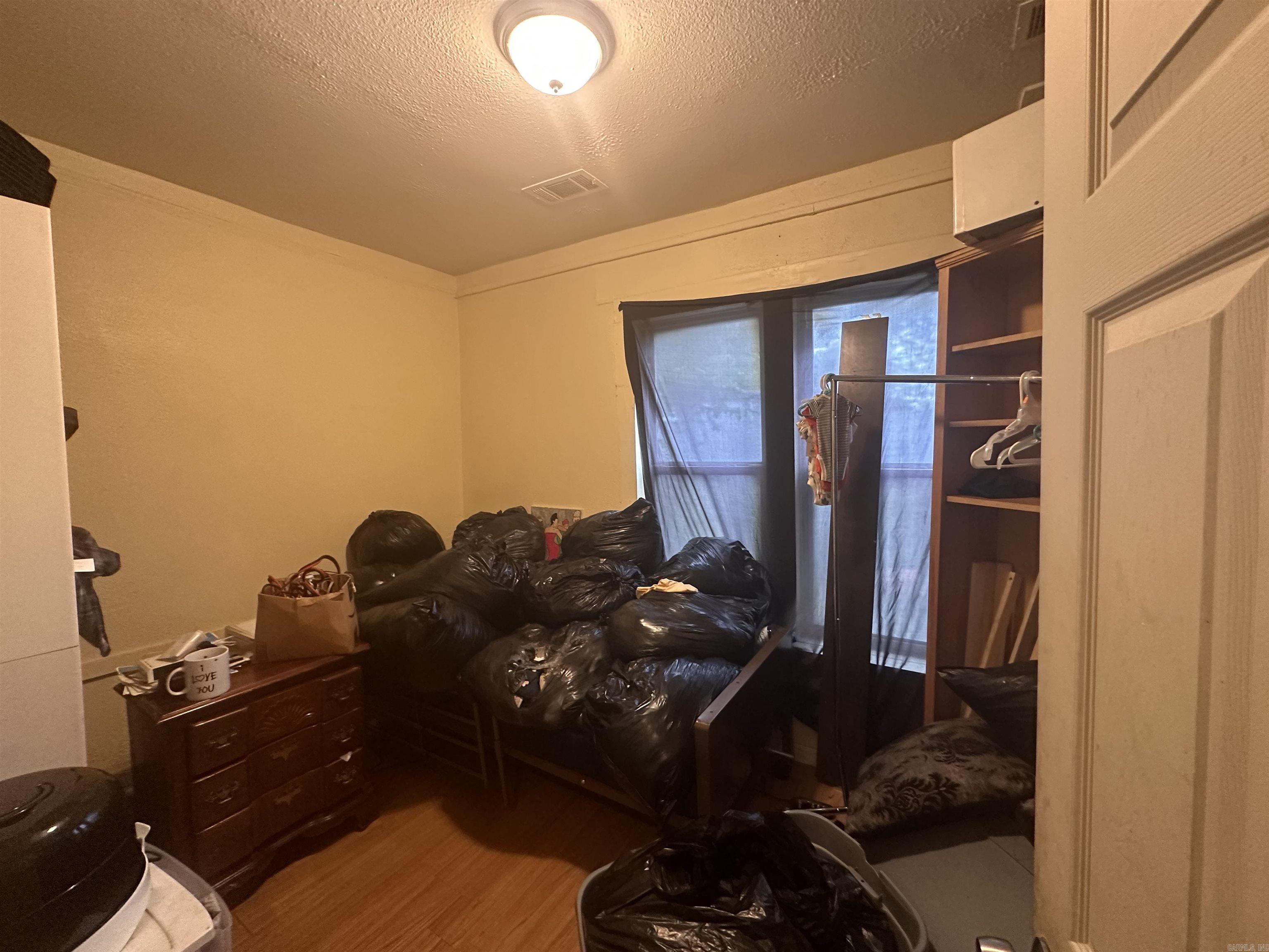 BARTONS ADDN - Residential