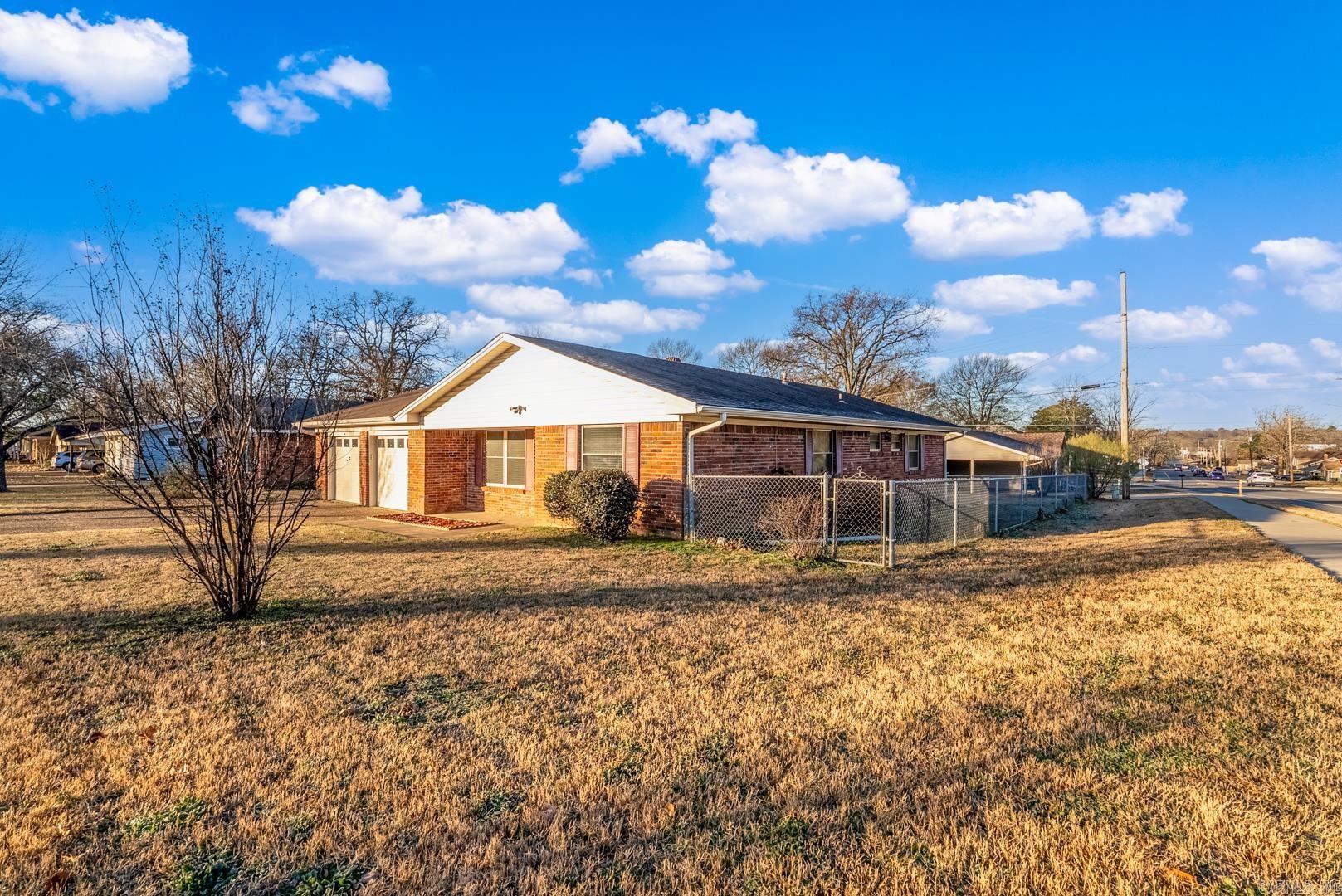 NORTHWOOD - Residential