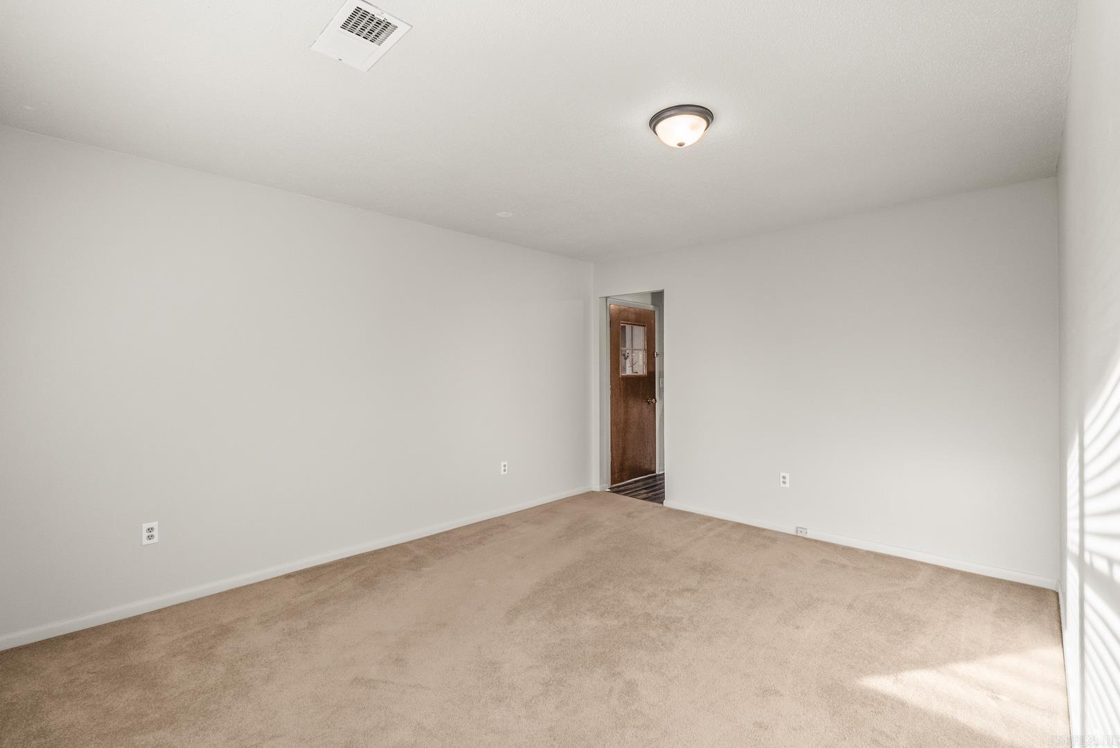 NORTHWOOD - Residential