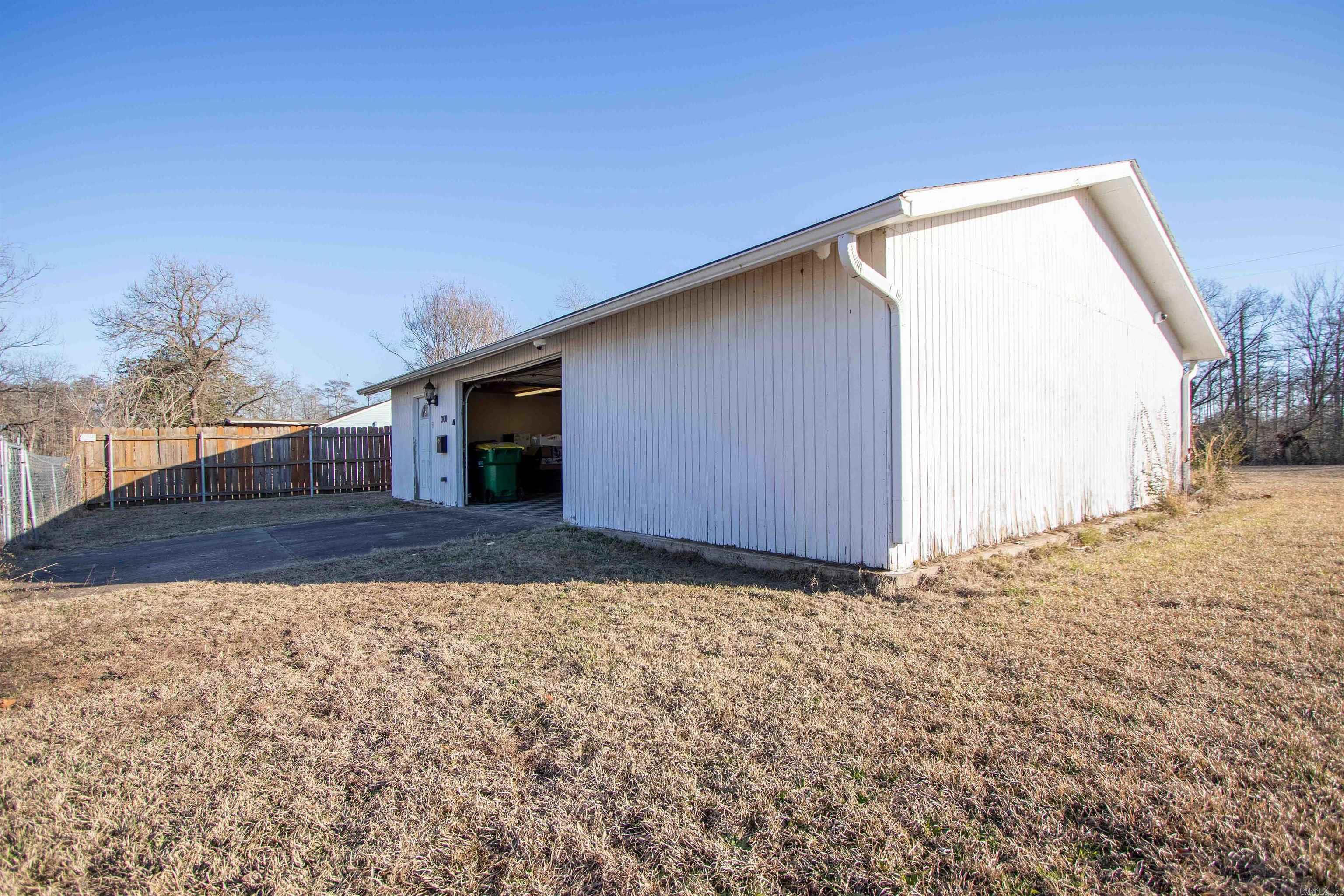 Dixie Acres - Commercial Sale