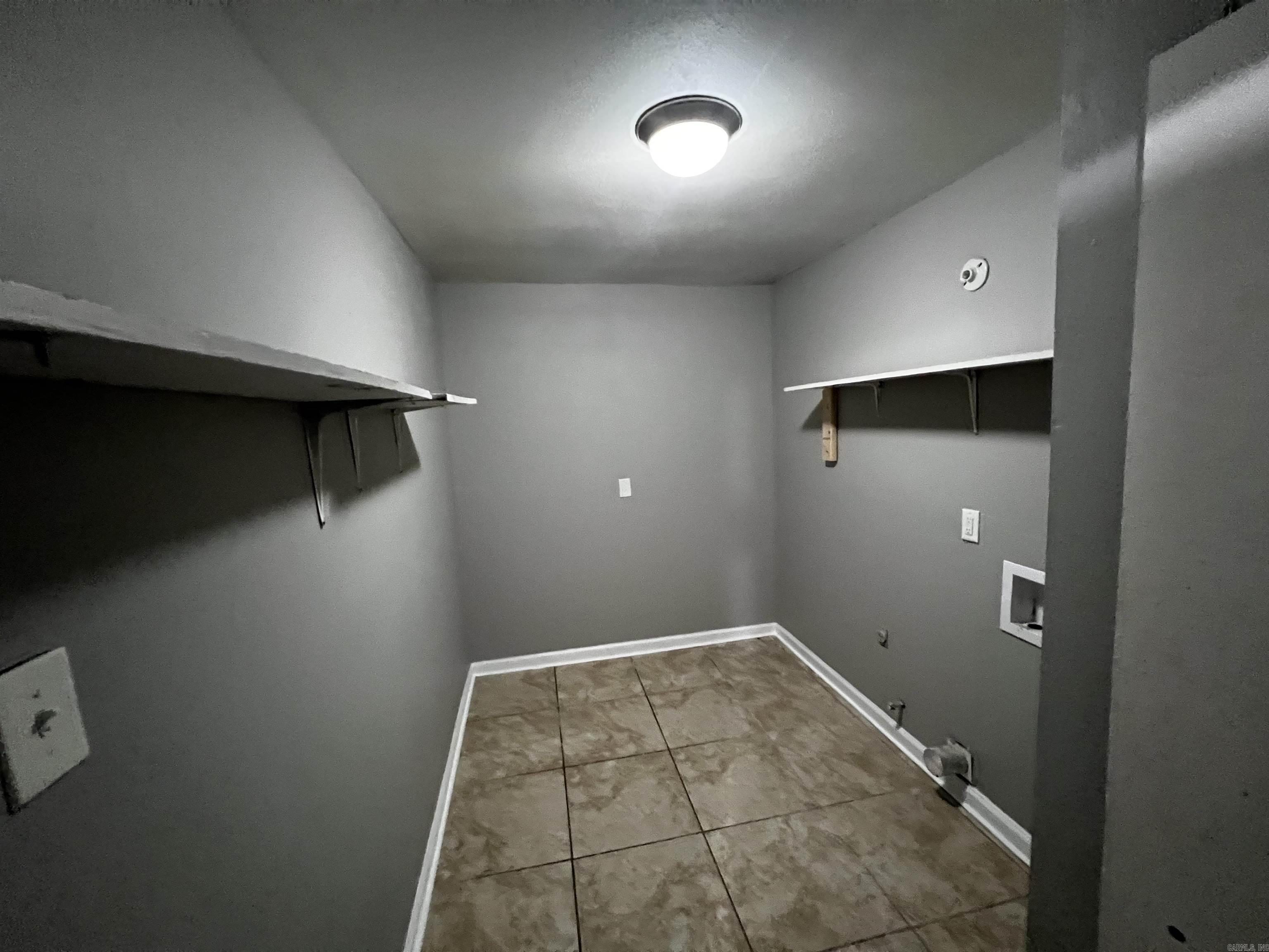 Country Wood - Residential Lease