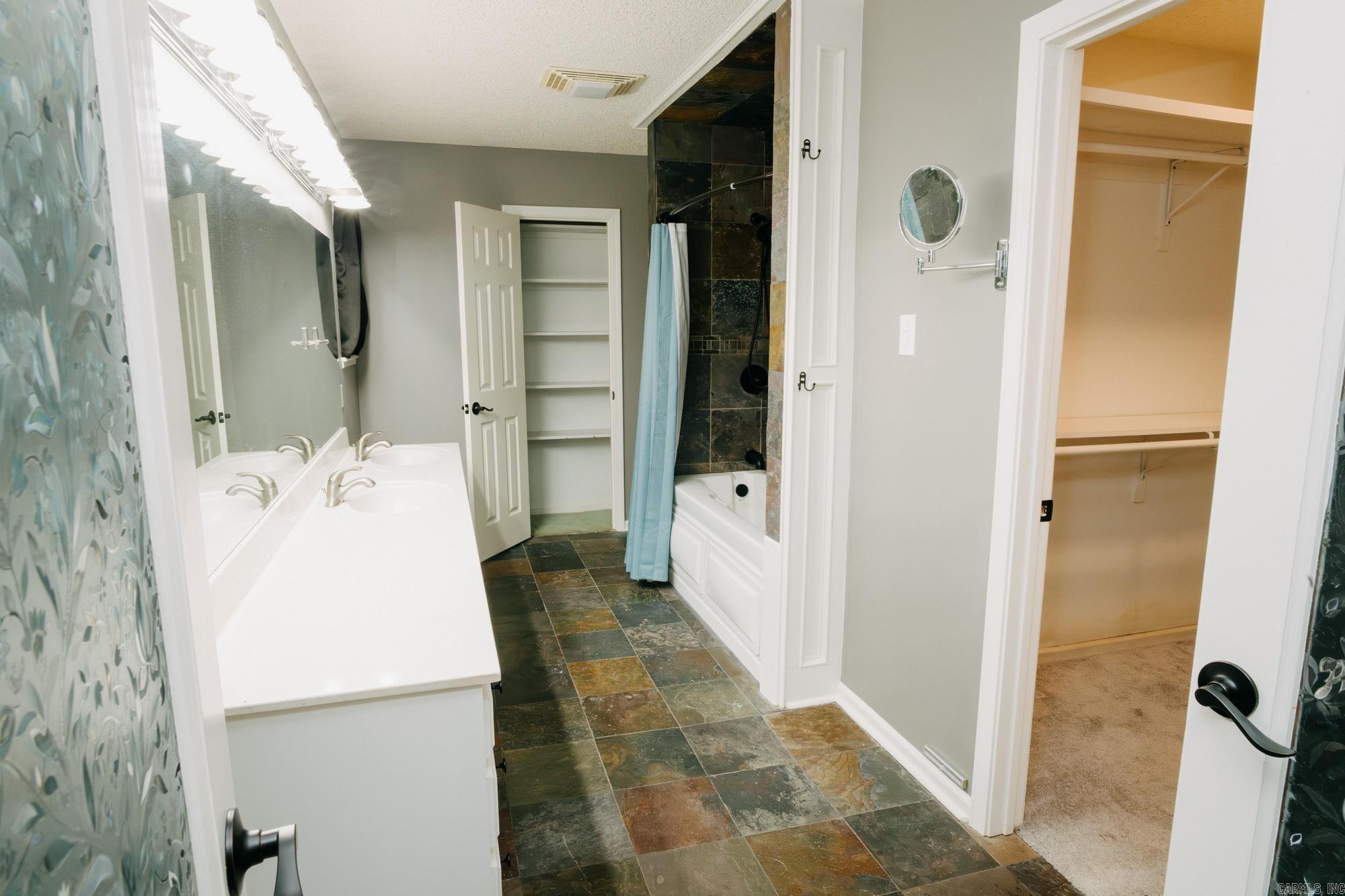 DARK FOREST PLACE - Residential