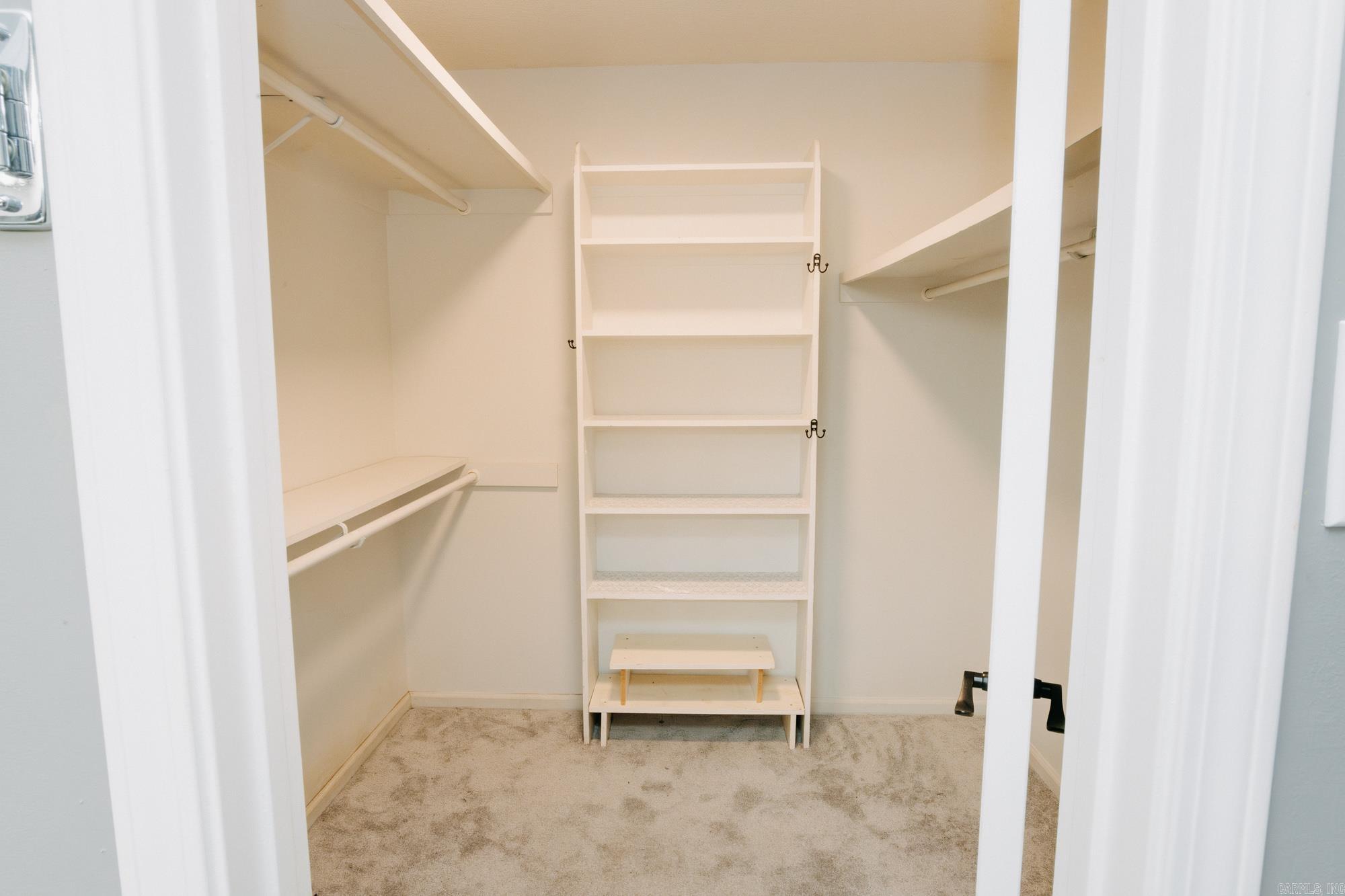 DARK FOREST PLACE - Residential