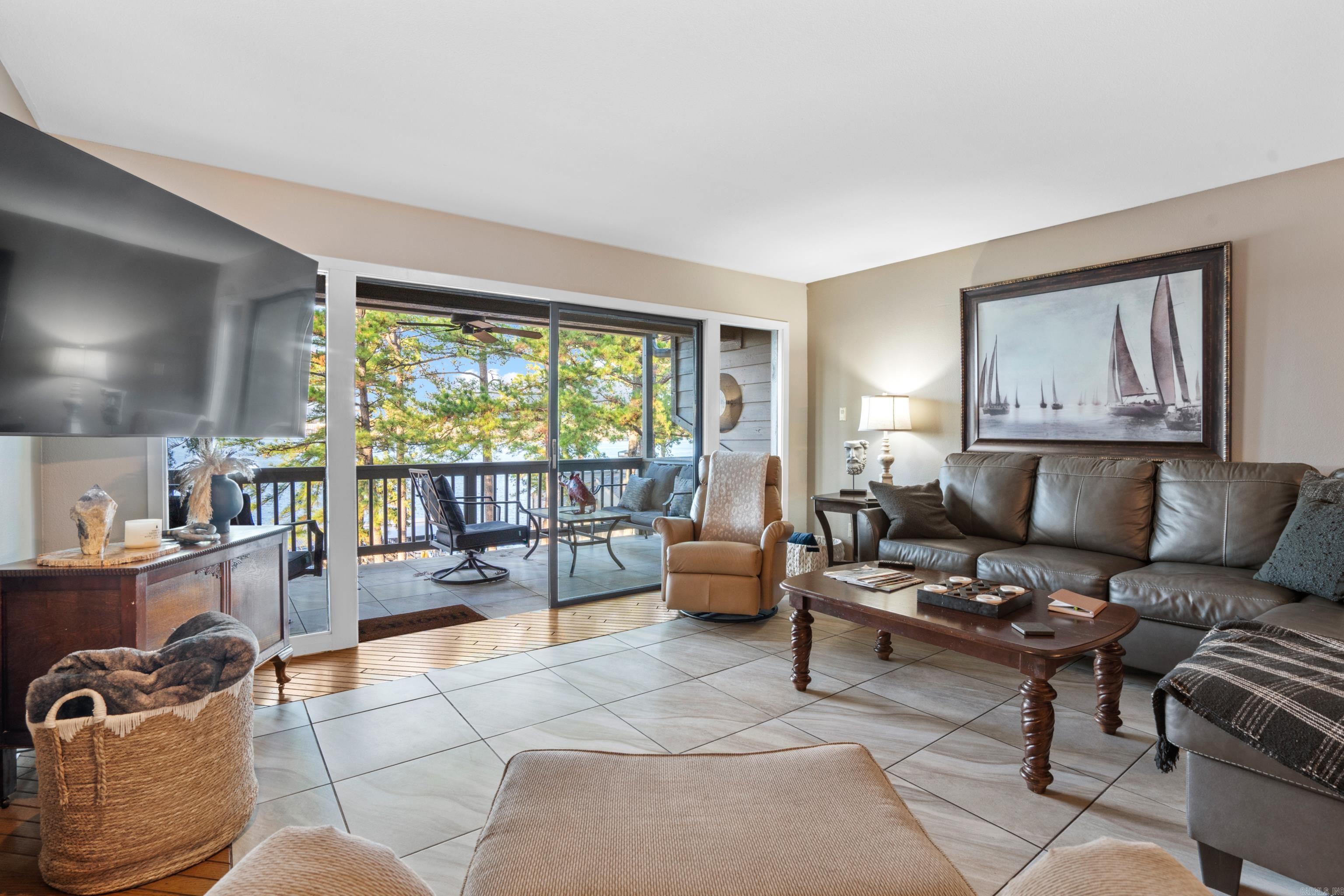 SOUTH SHORE HPR - Residential