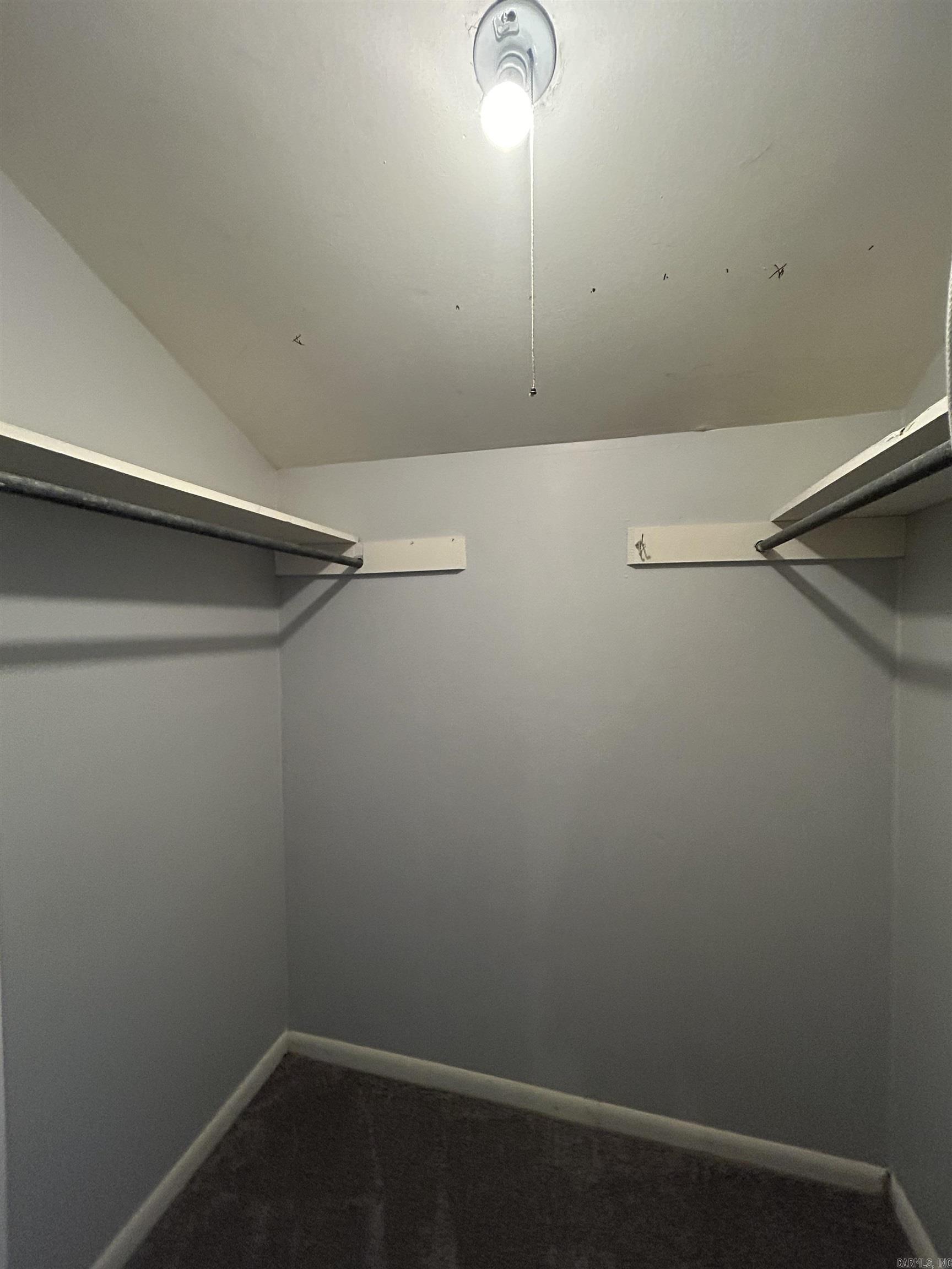 Auten & Moss - Residential Lease