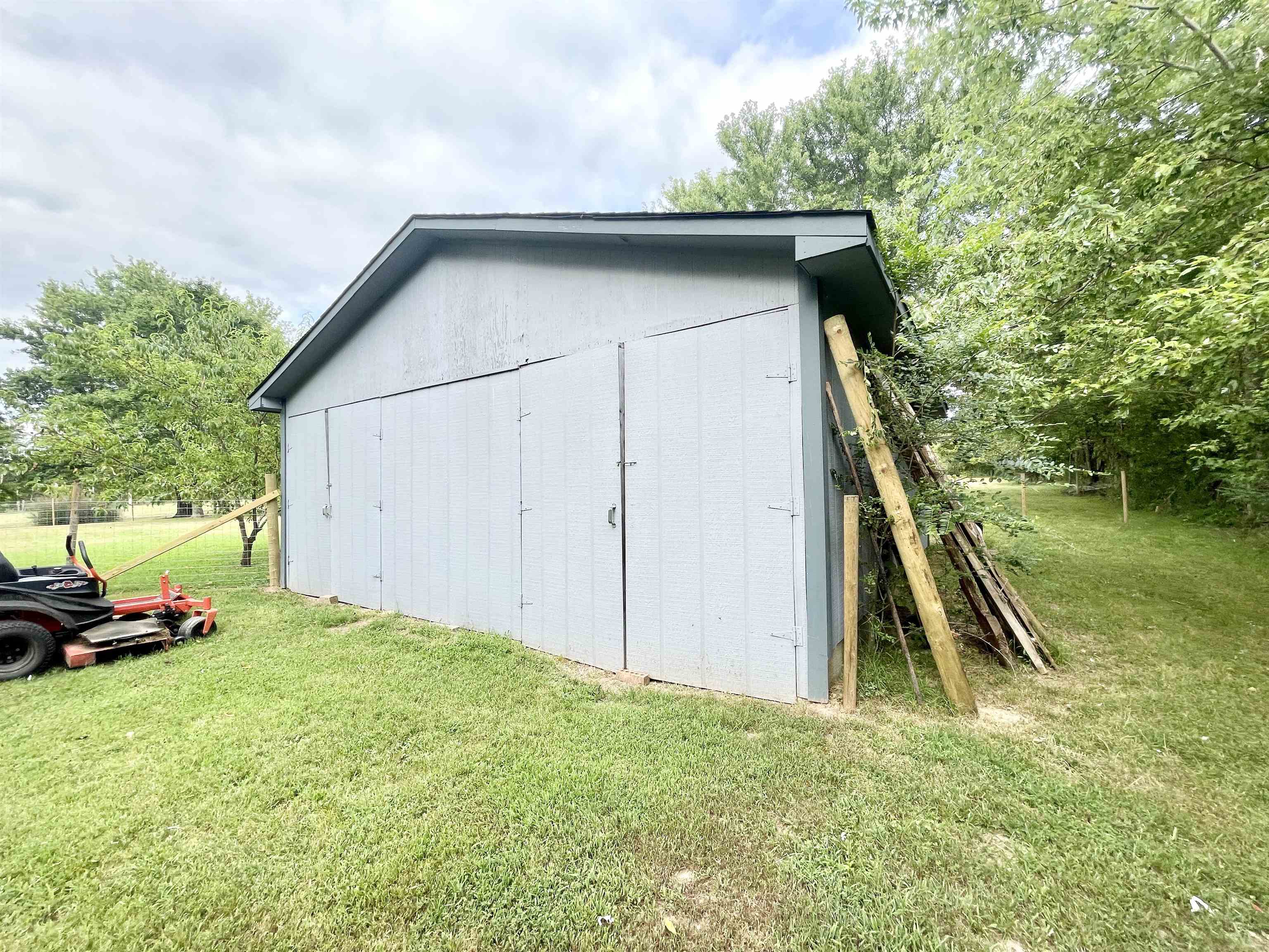 Metes & Bounds - Residential