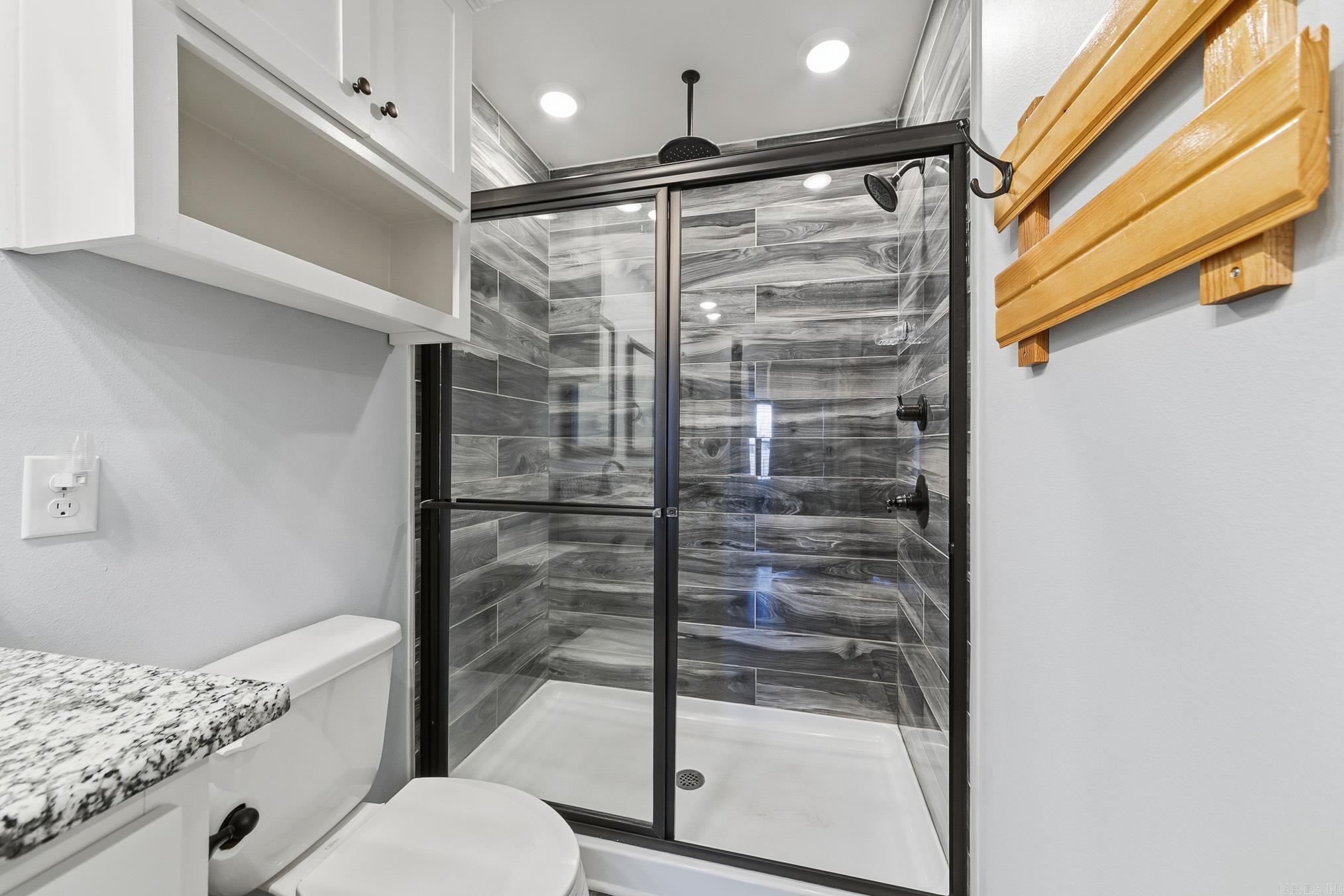 LILLY ANN PLACE - Residential Lease