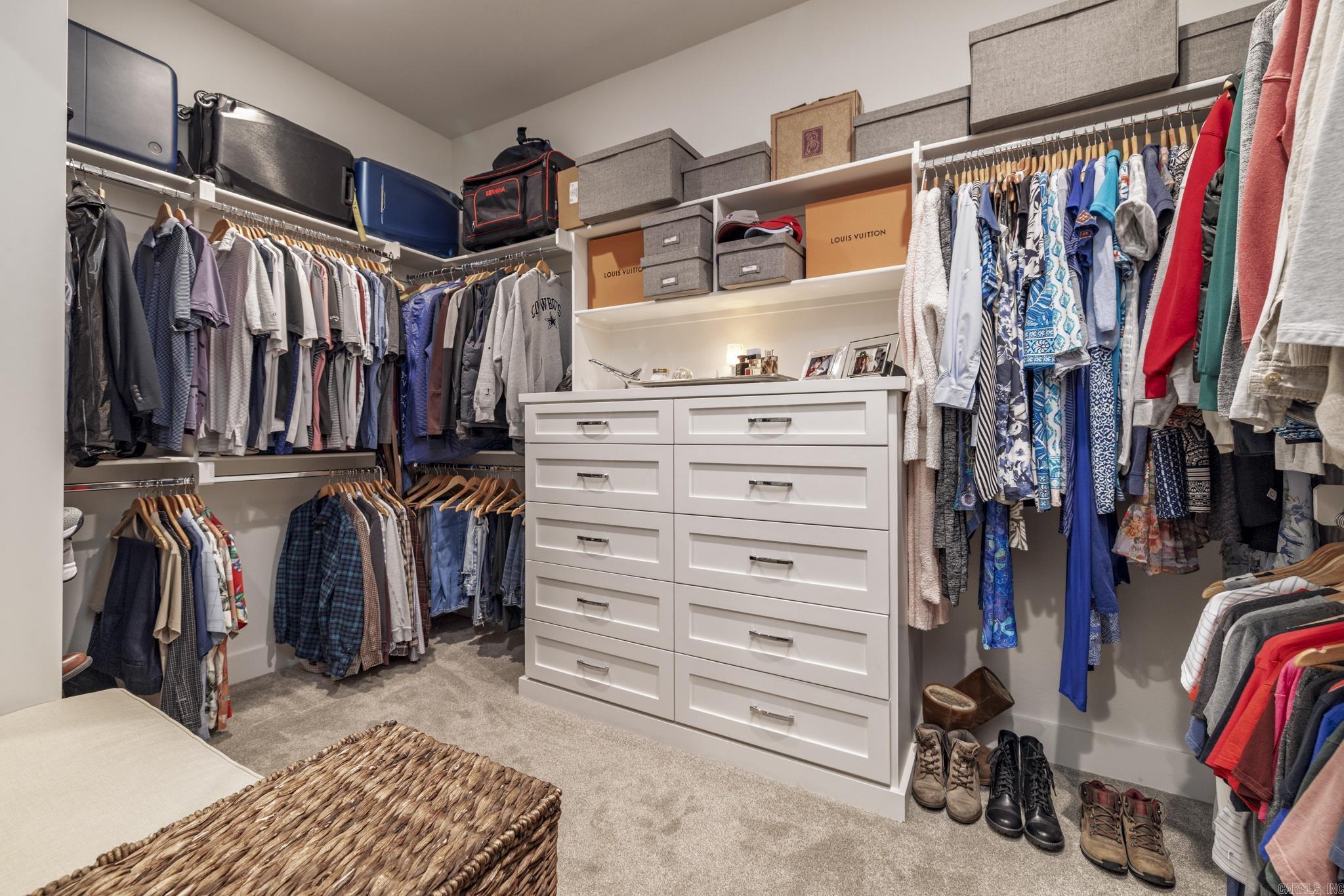 Isabella - Residential