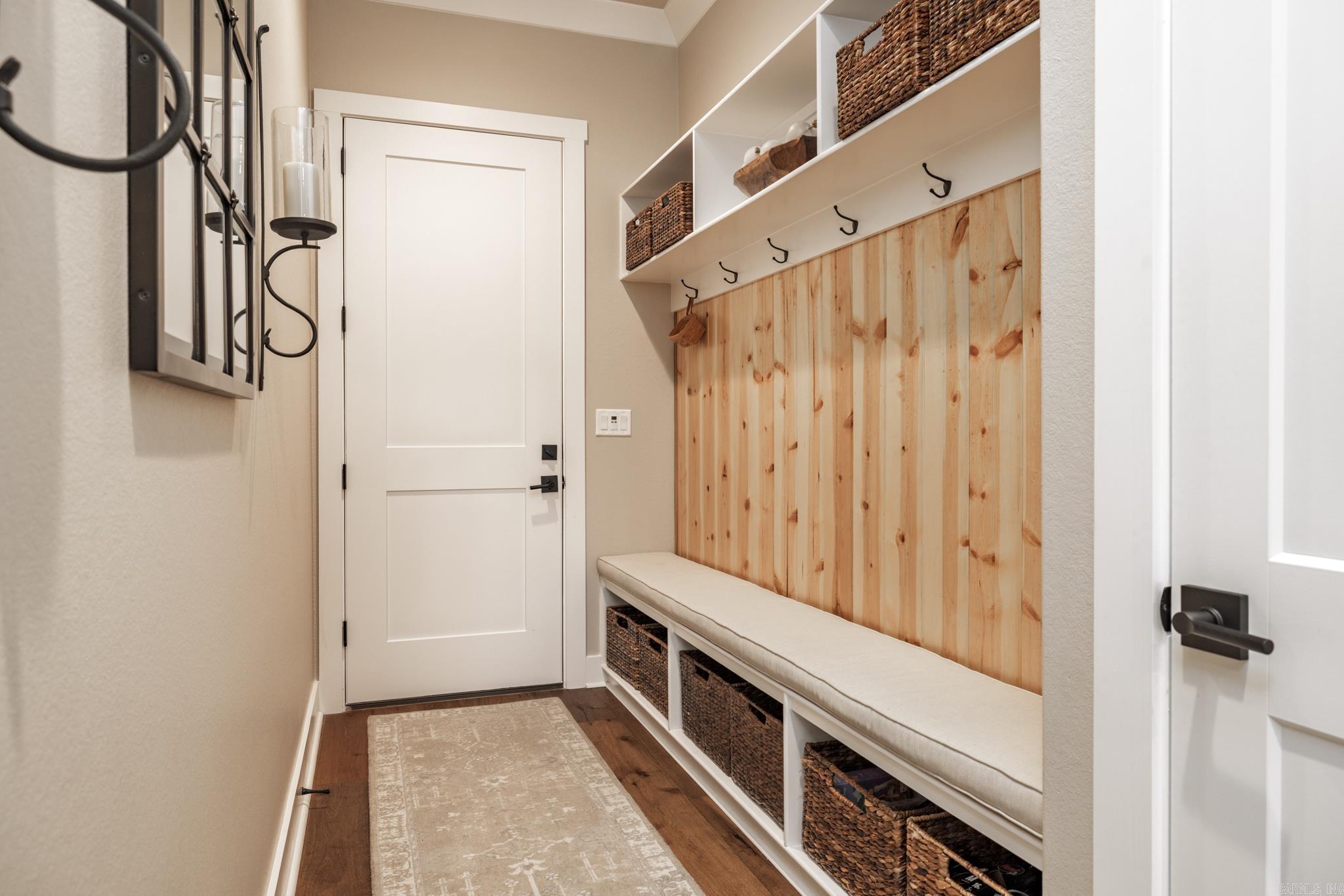 Isabella - Residential