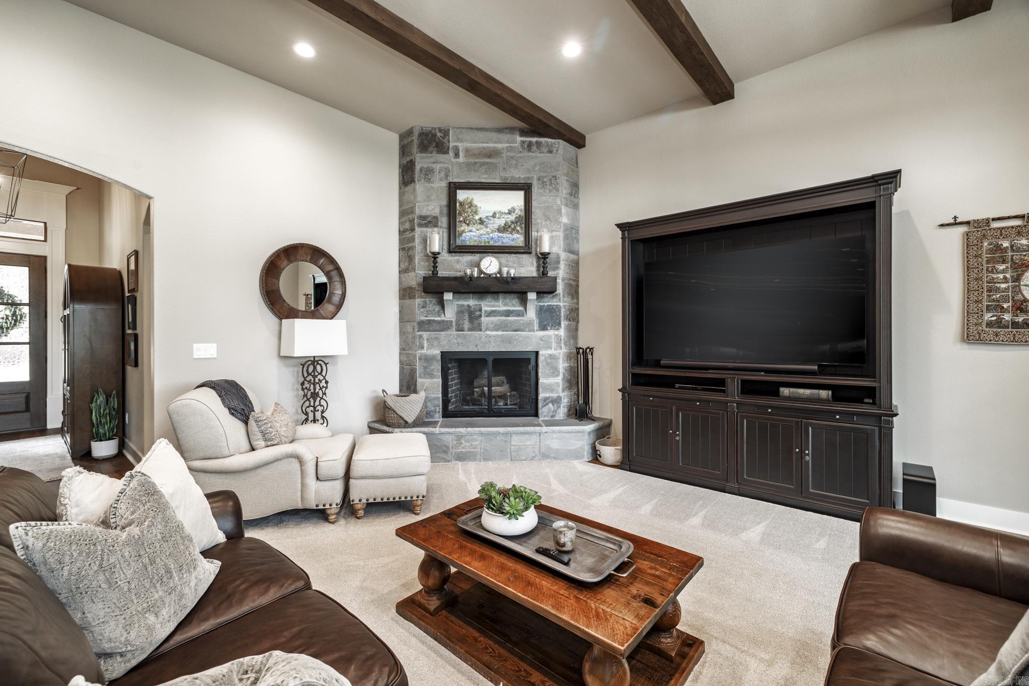 Isabella - Residential