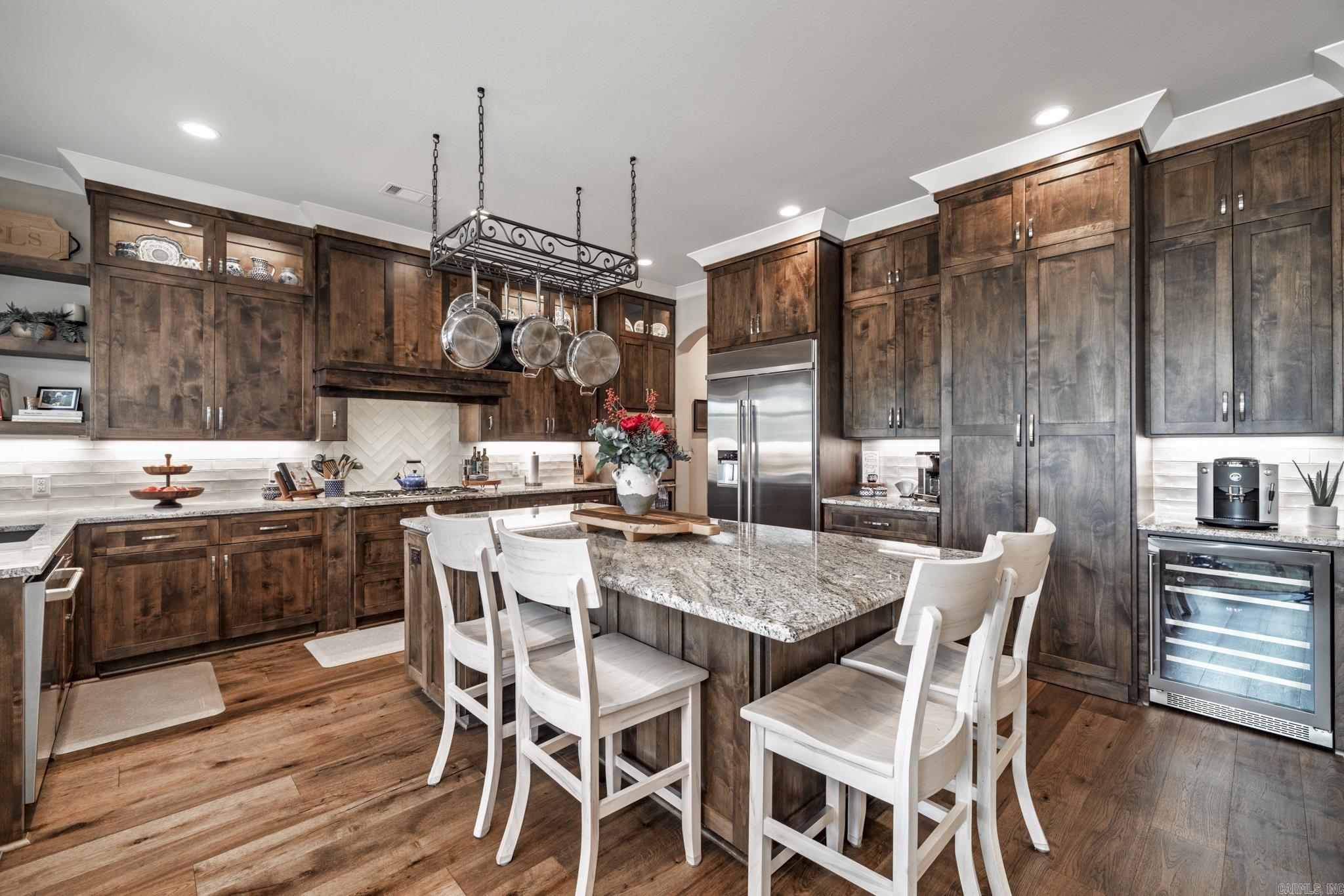 Isabella - Residential