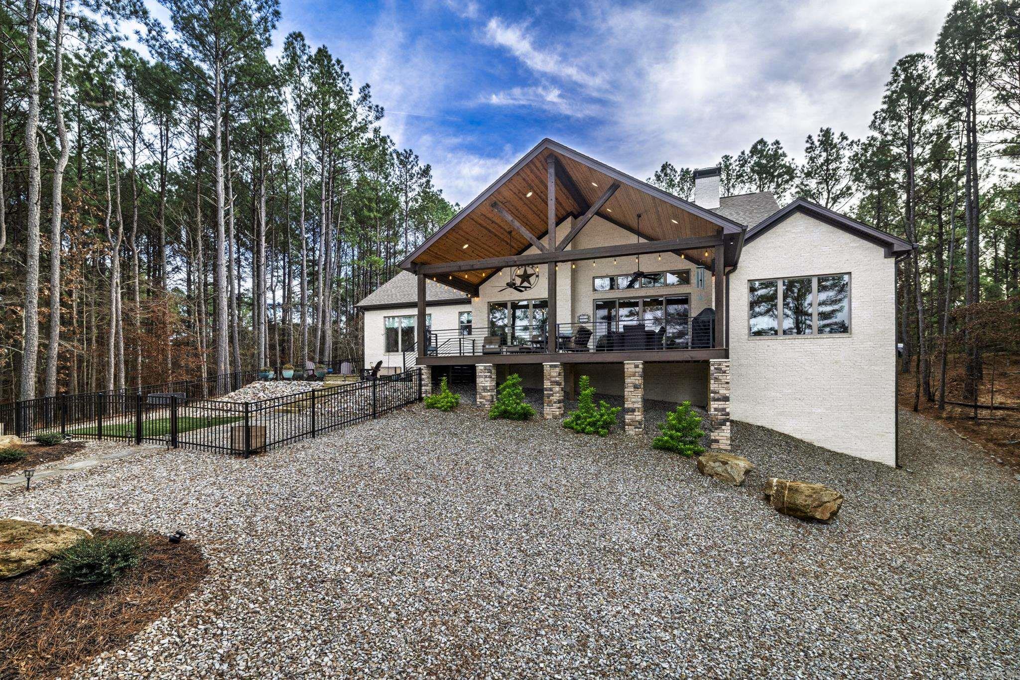 Isabella - Residential