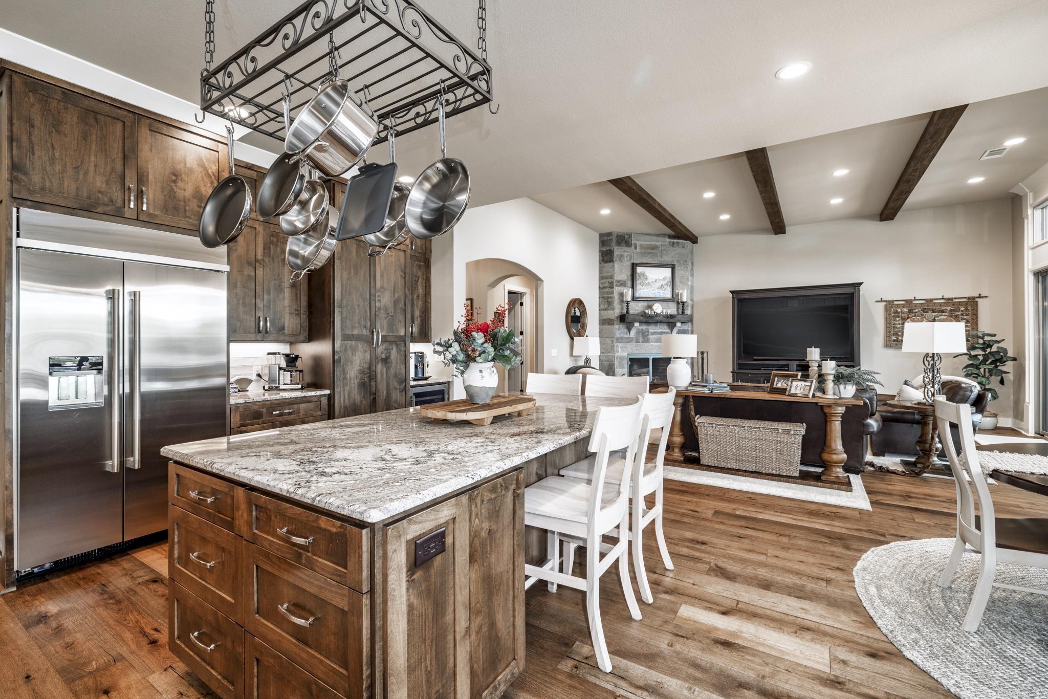 Isabella - Residential