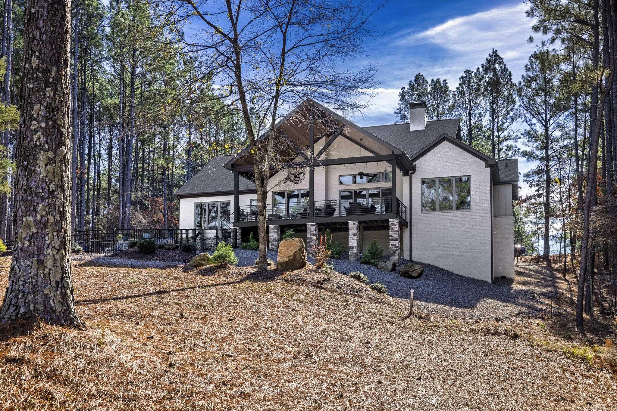 Isabella - Residential