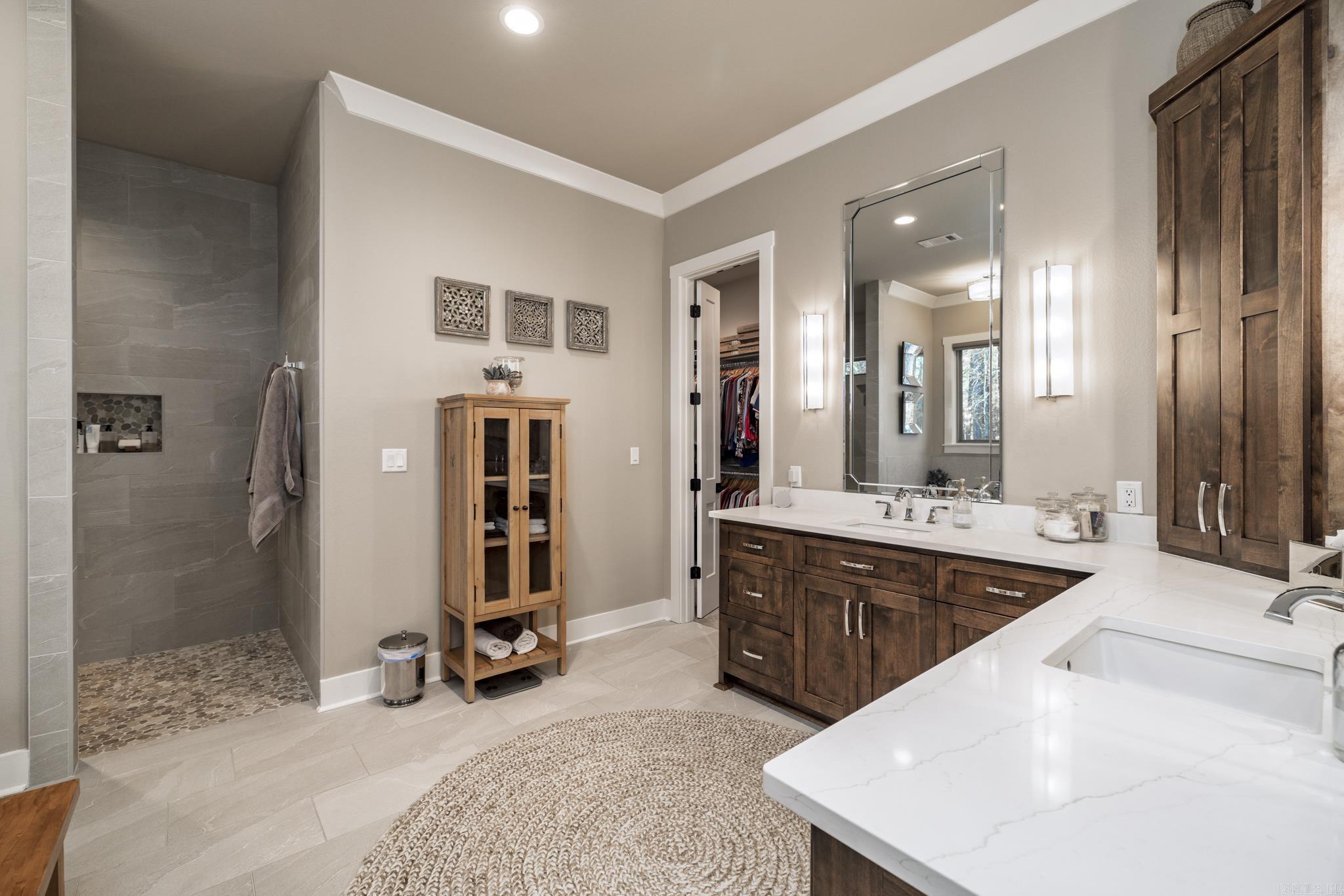 Isabella - Residential