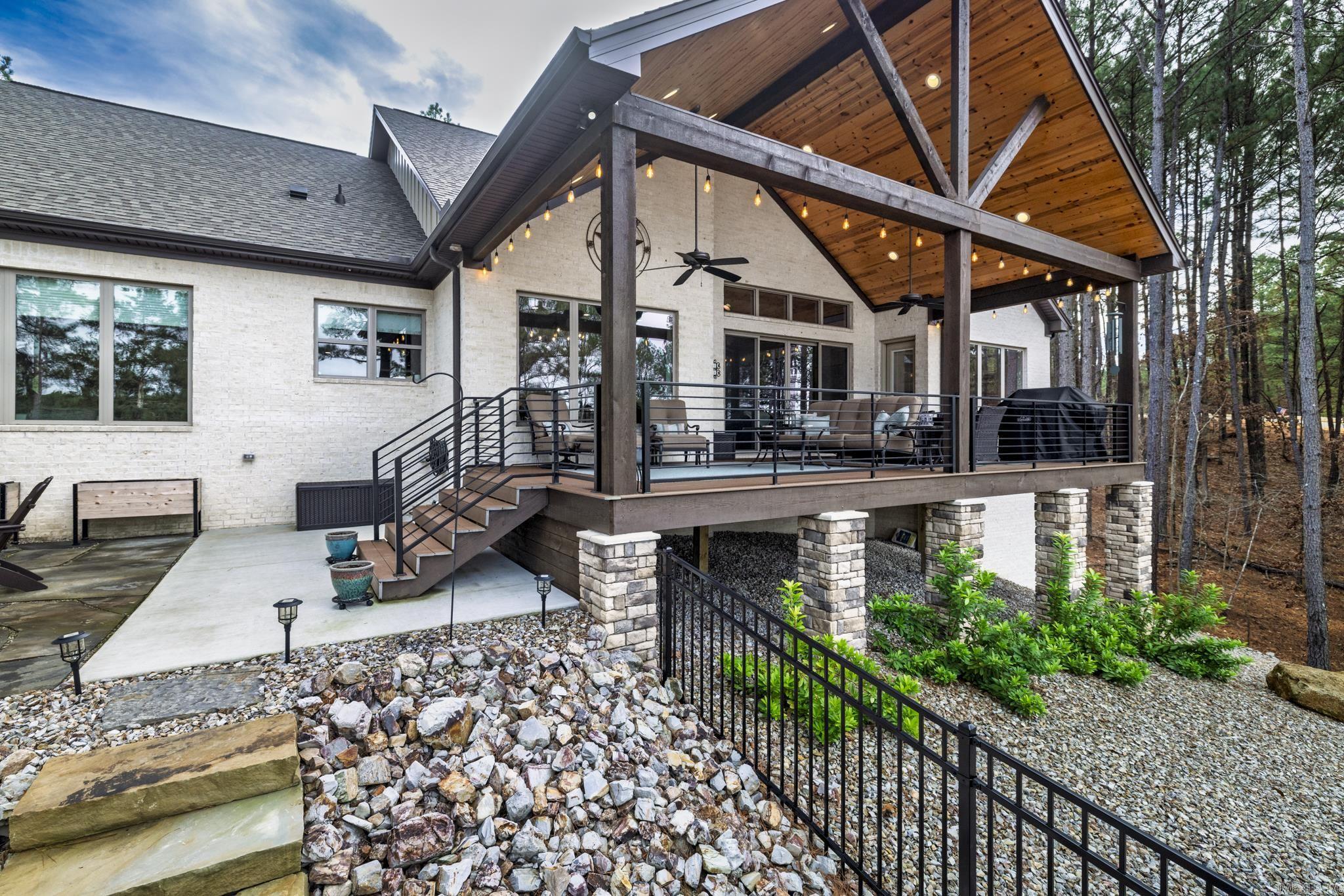 Isabella - Residential