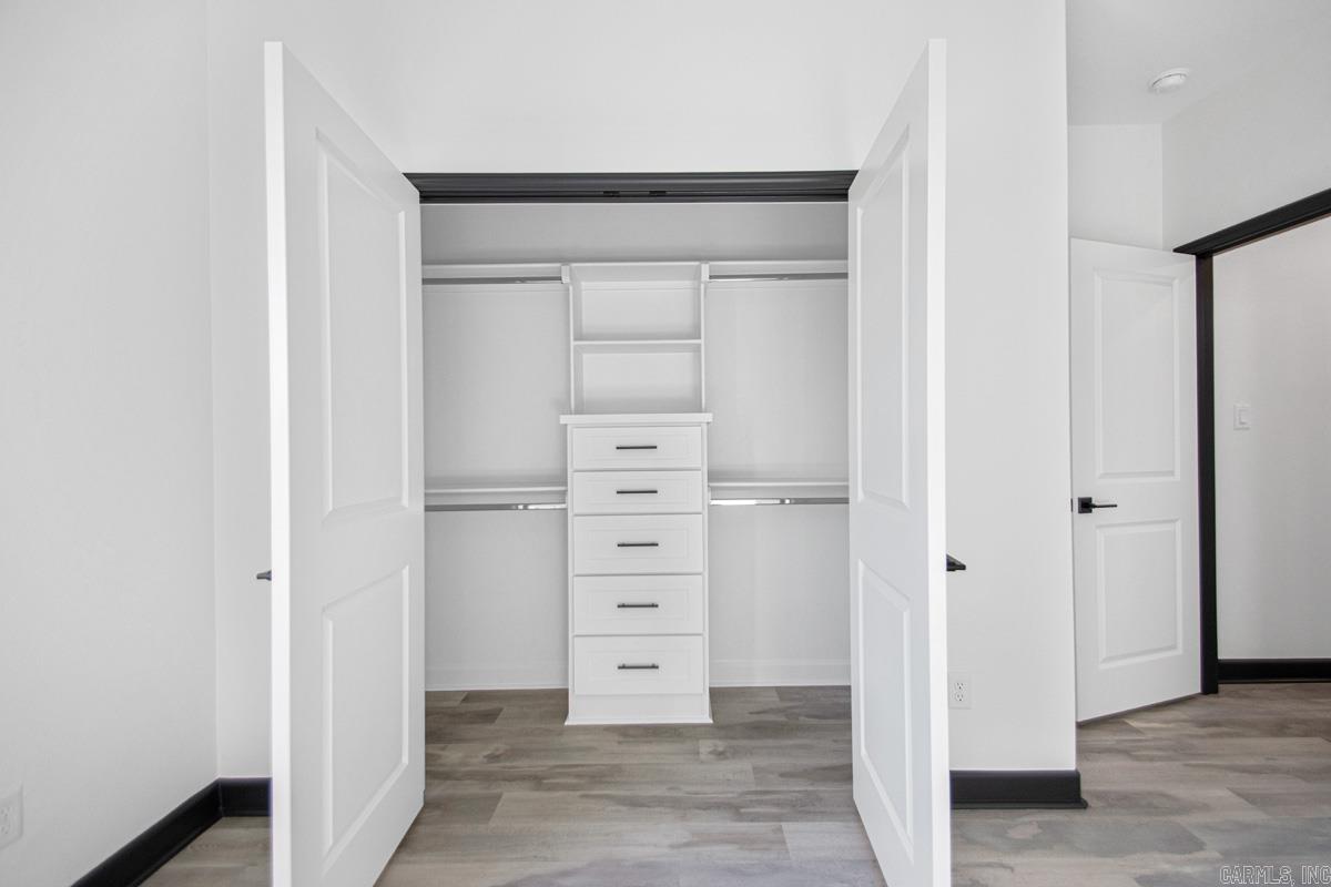 WINCHESTER ESTATES - Residential