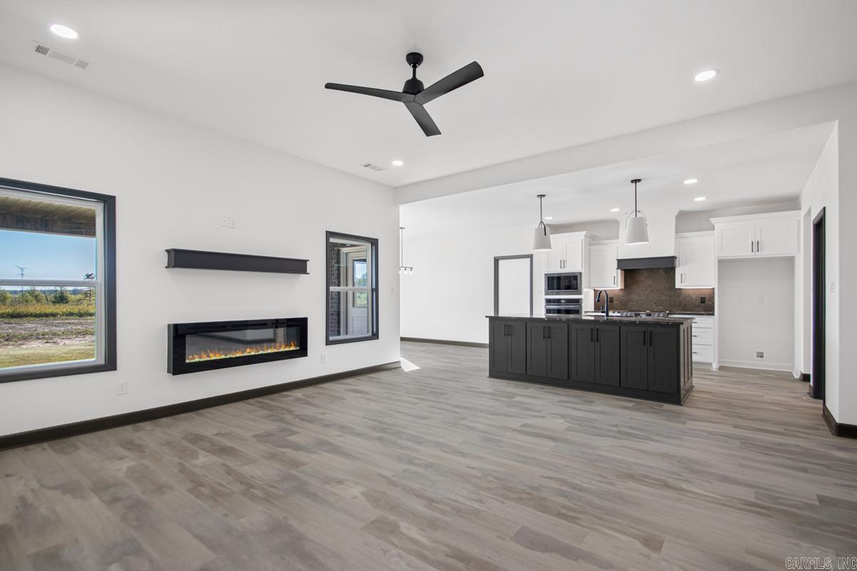 WINCHESTER ESTATES - Residential