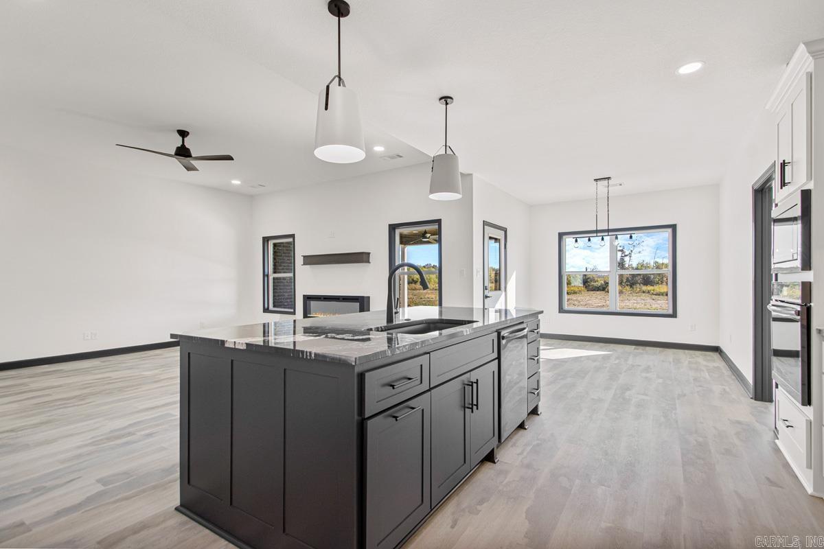 WINCHESTER ESTATES - Residential