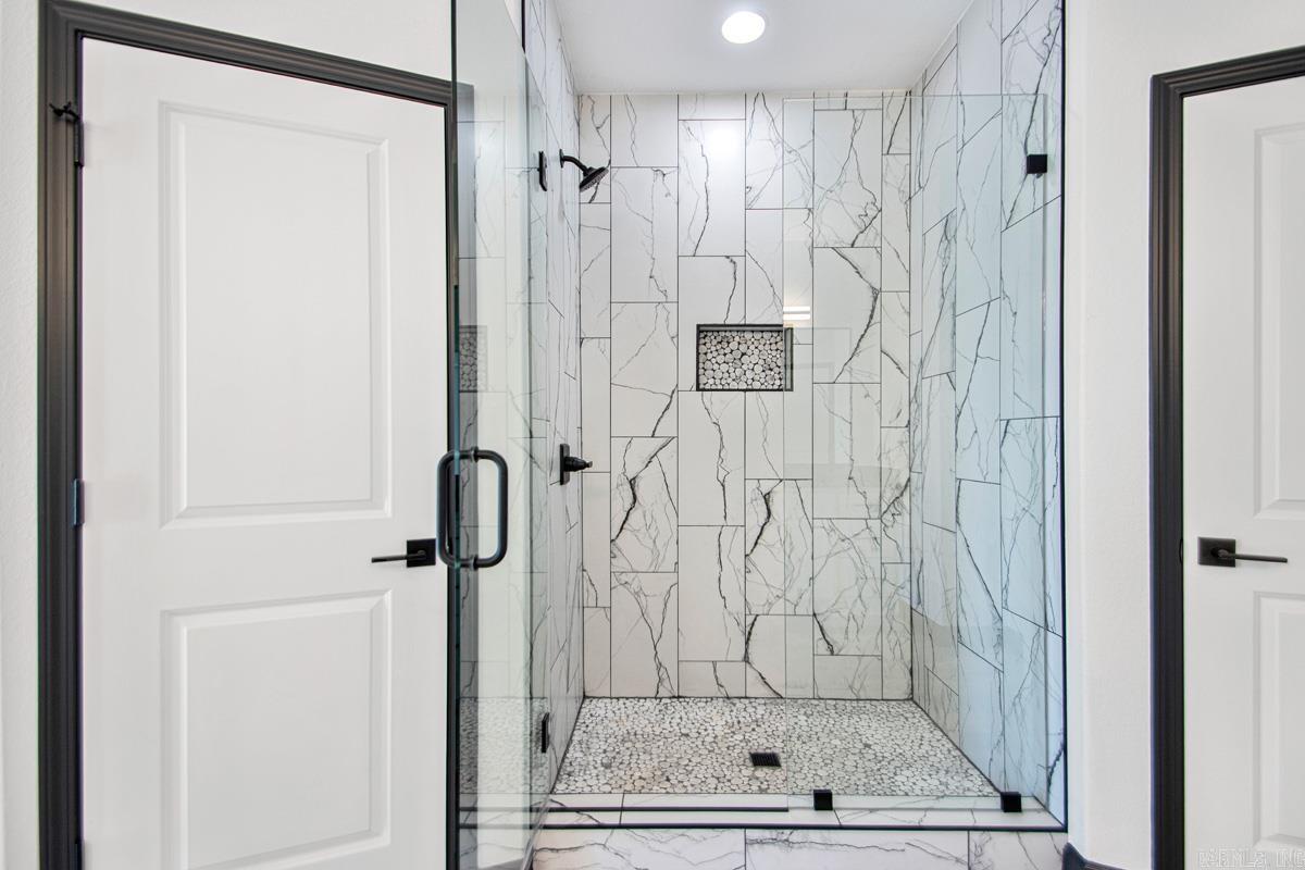 WINCHESTER ESTATES - Residential