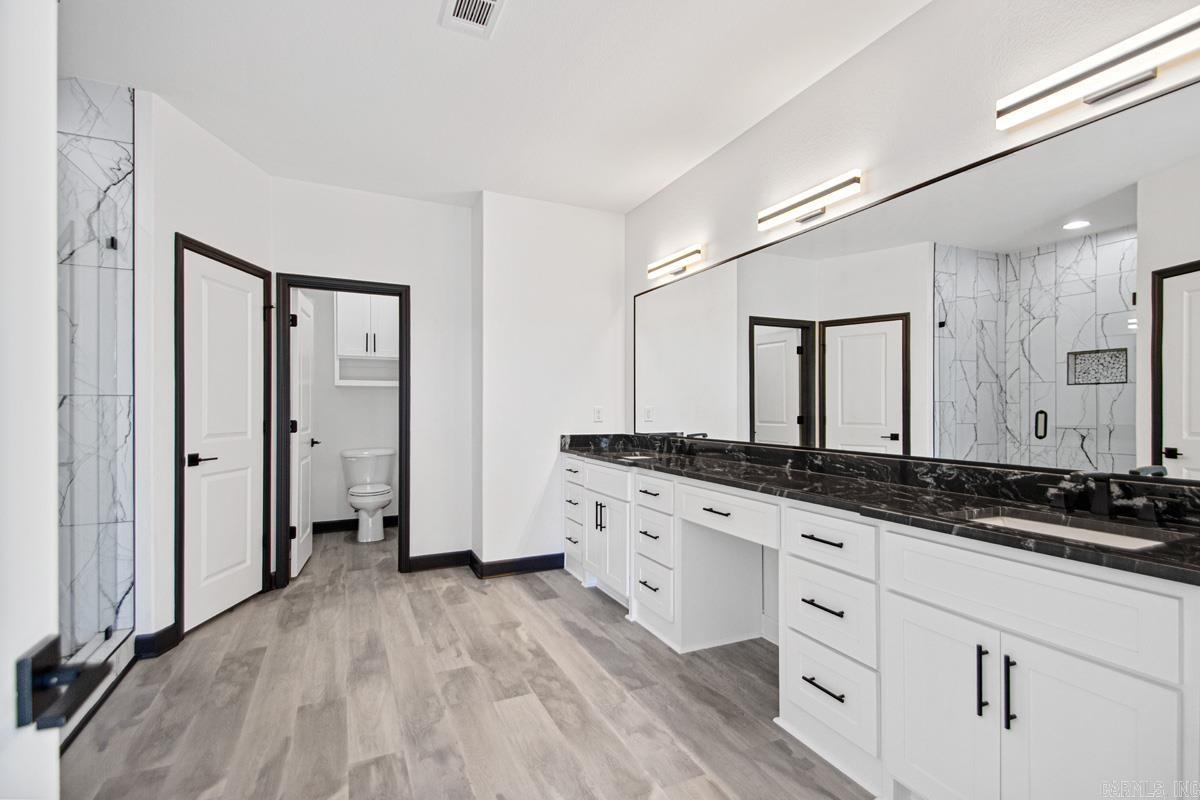 WINCHESTER ESTATES - Residential