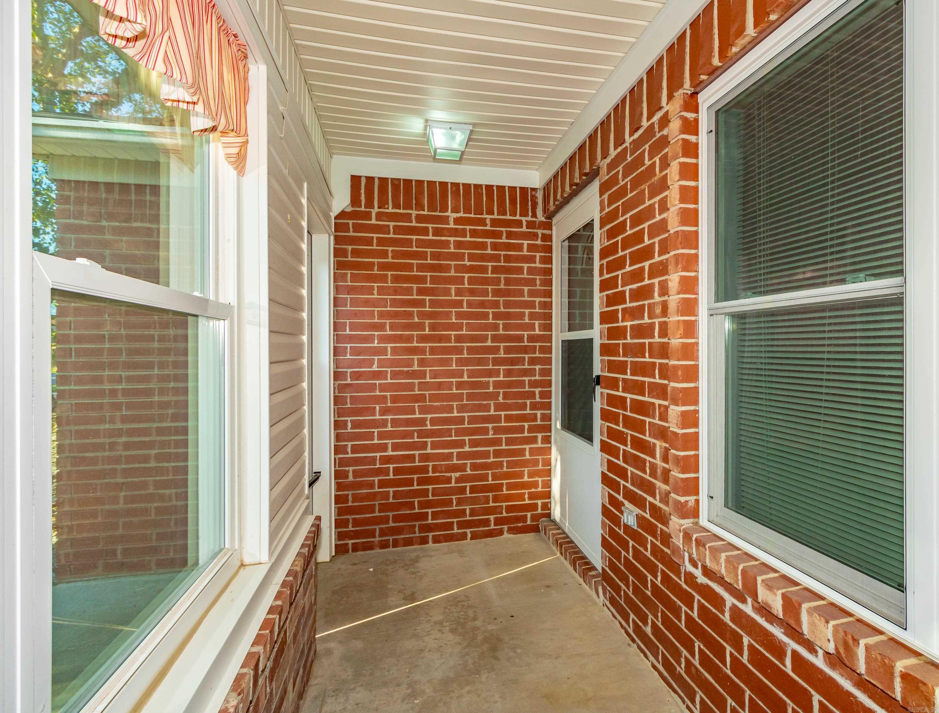 CROSSPOINT - Residential