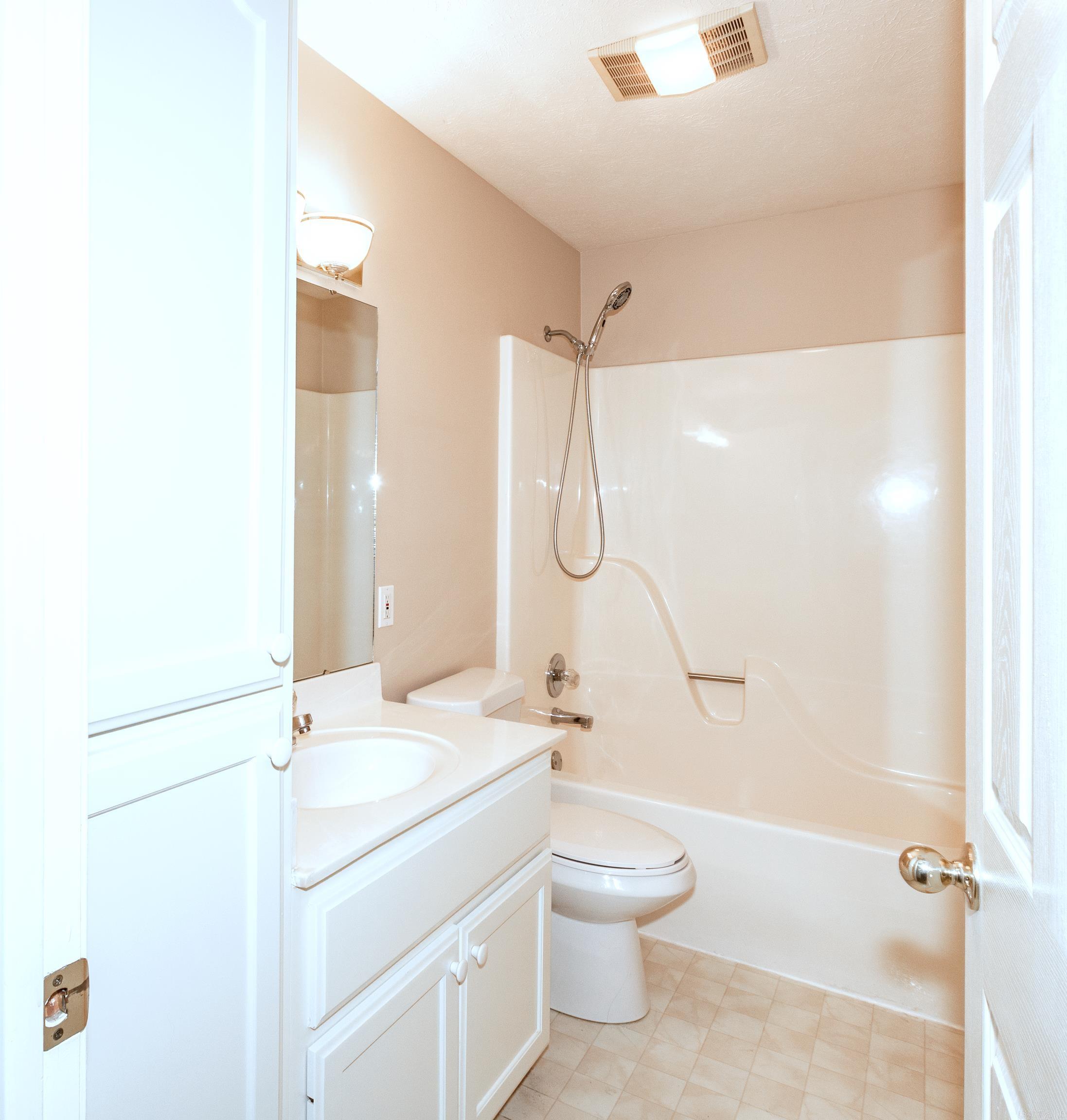 CROSSPOINT - Residential