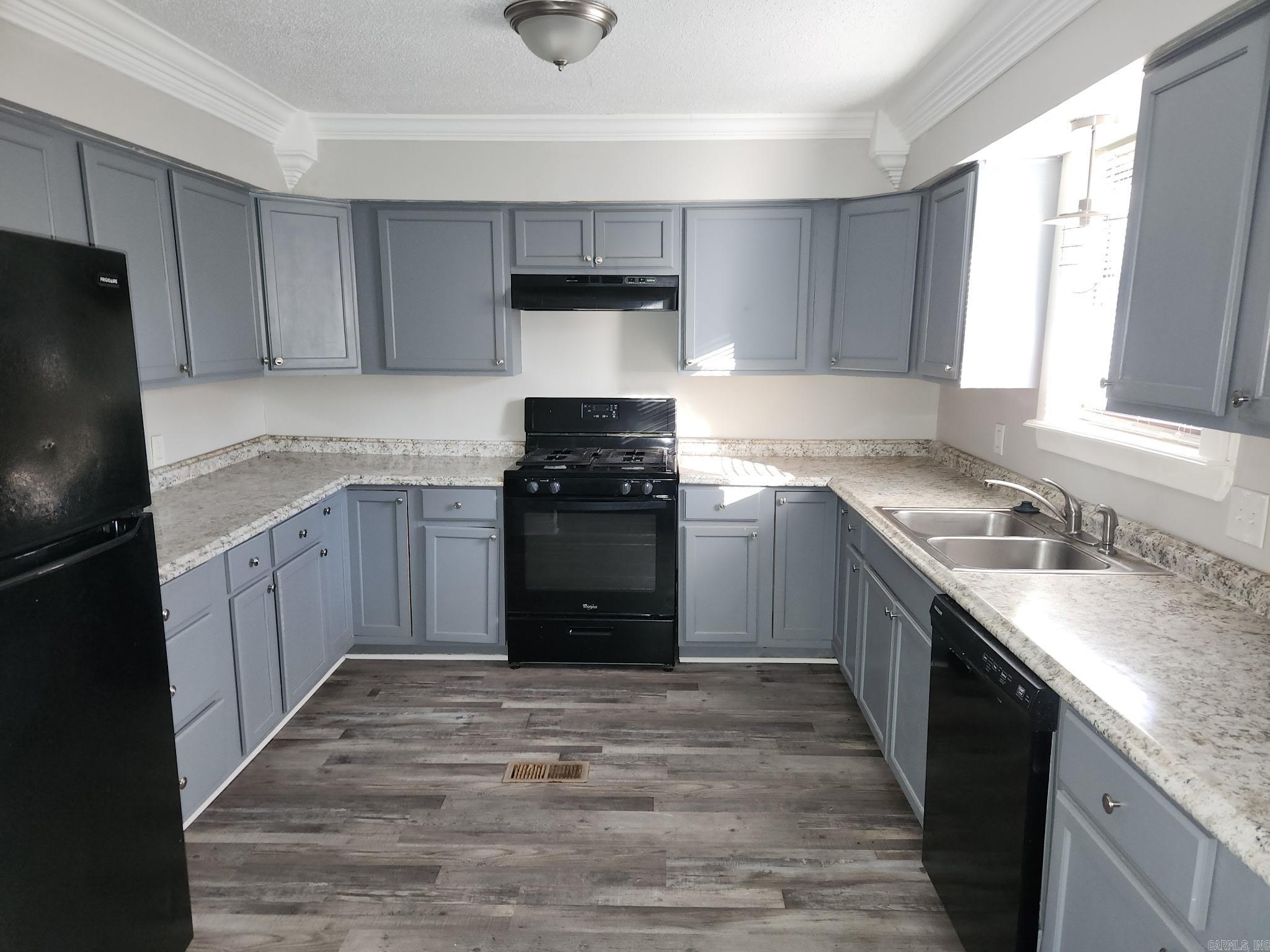 BARROW JOHN - Residential