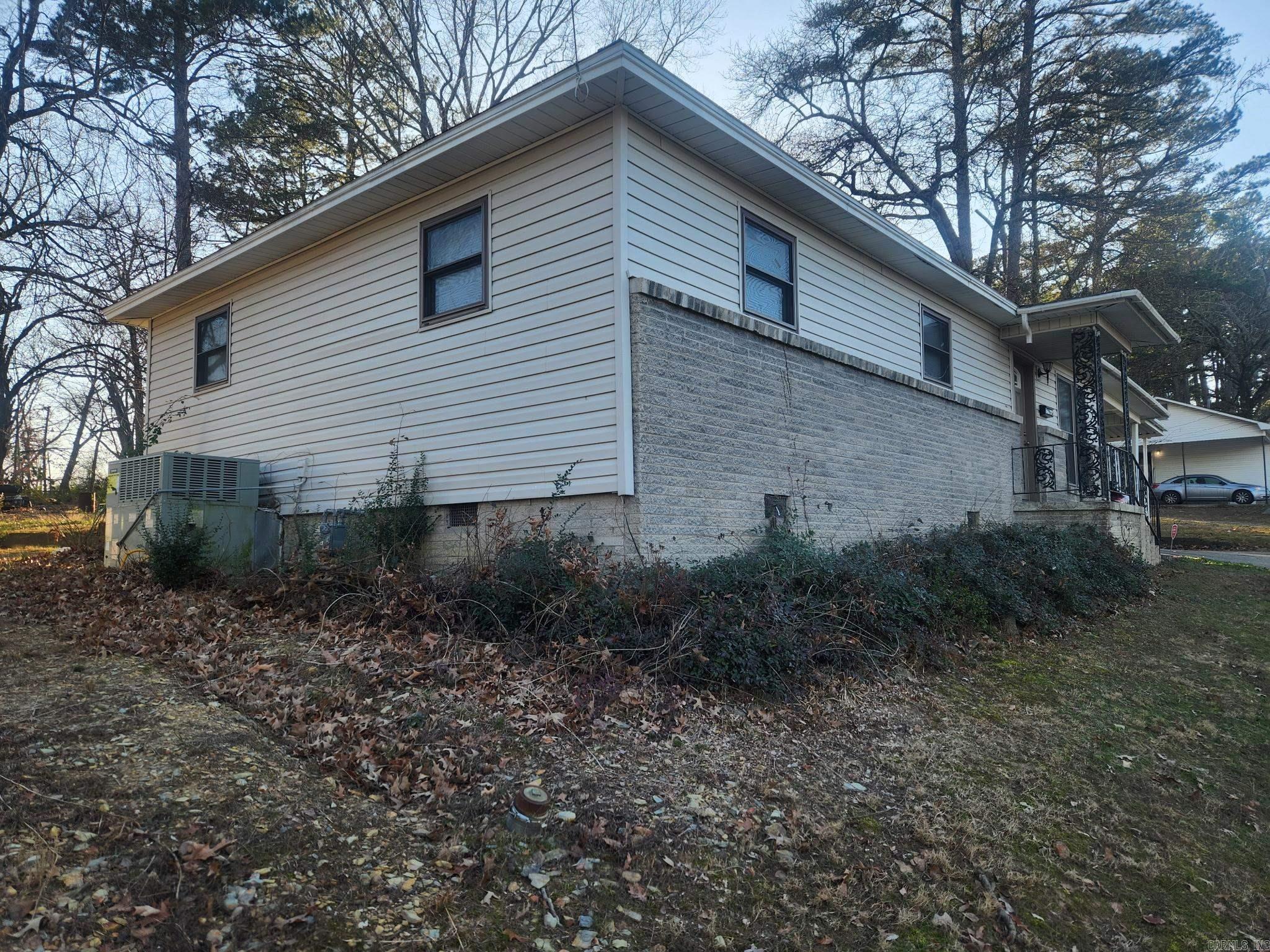 BARROW JOHN - Residential