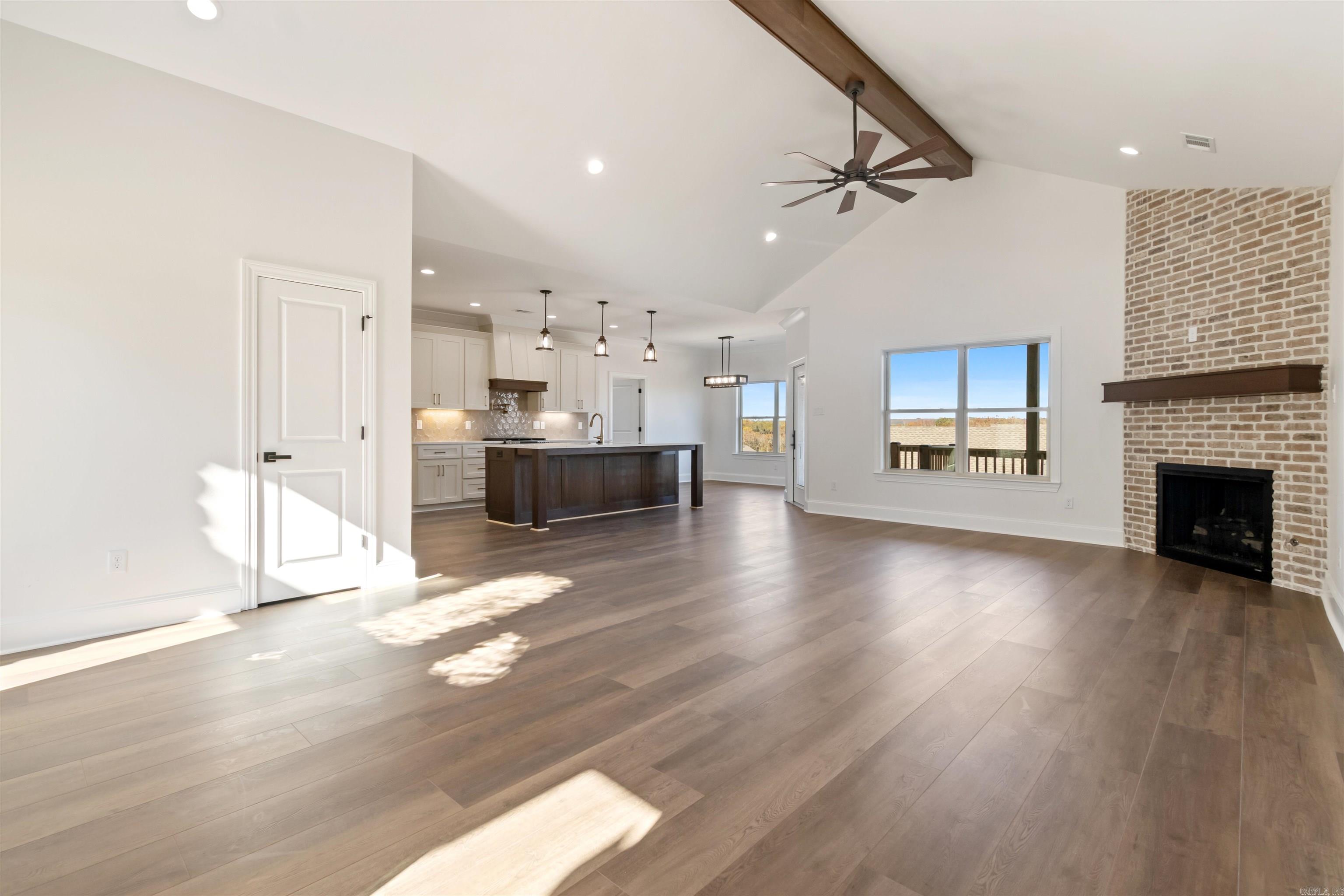 MILLERS GLENN - Residential