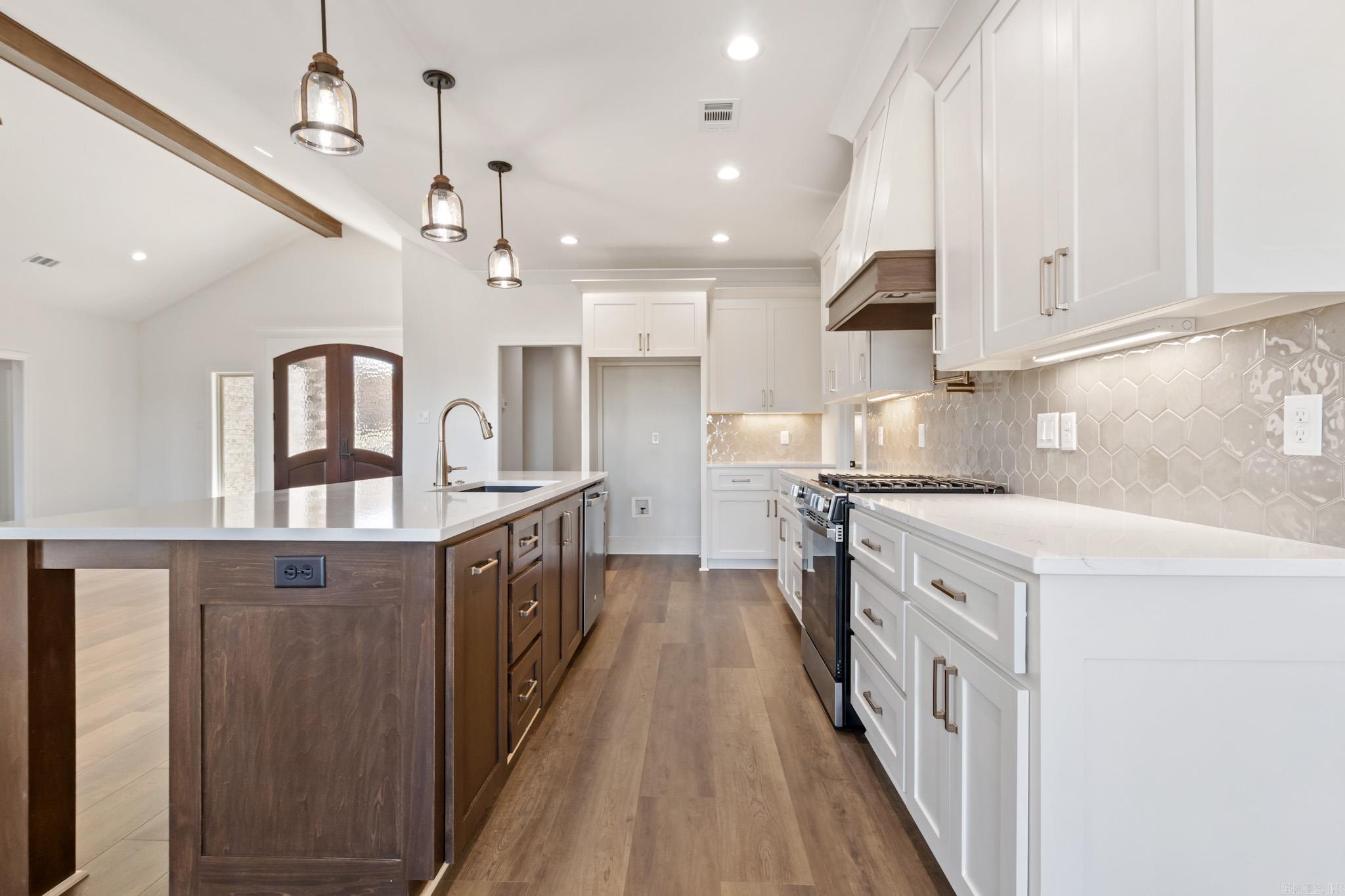 MILLERS GLENN - Residential