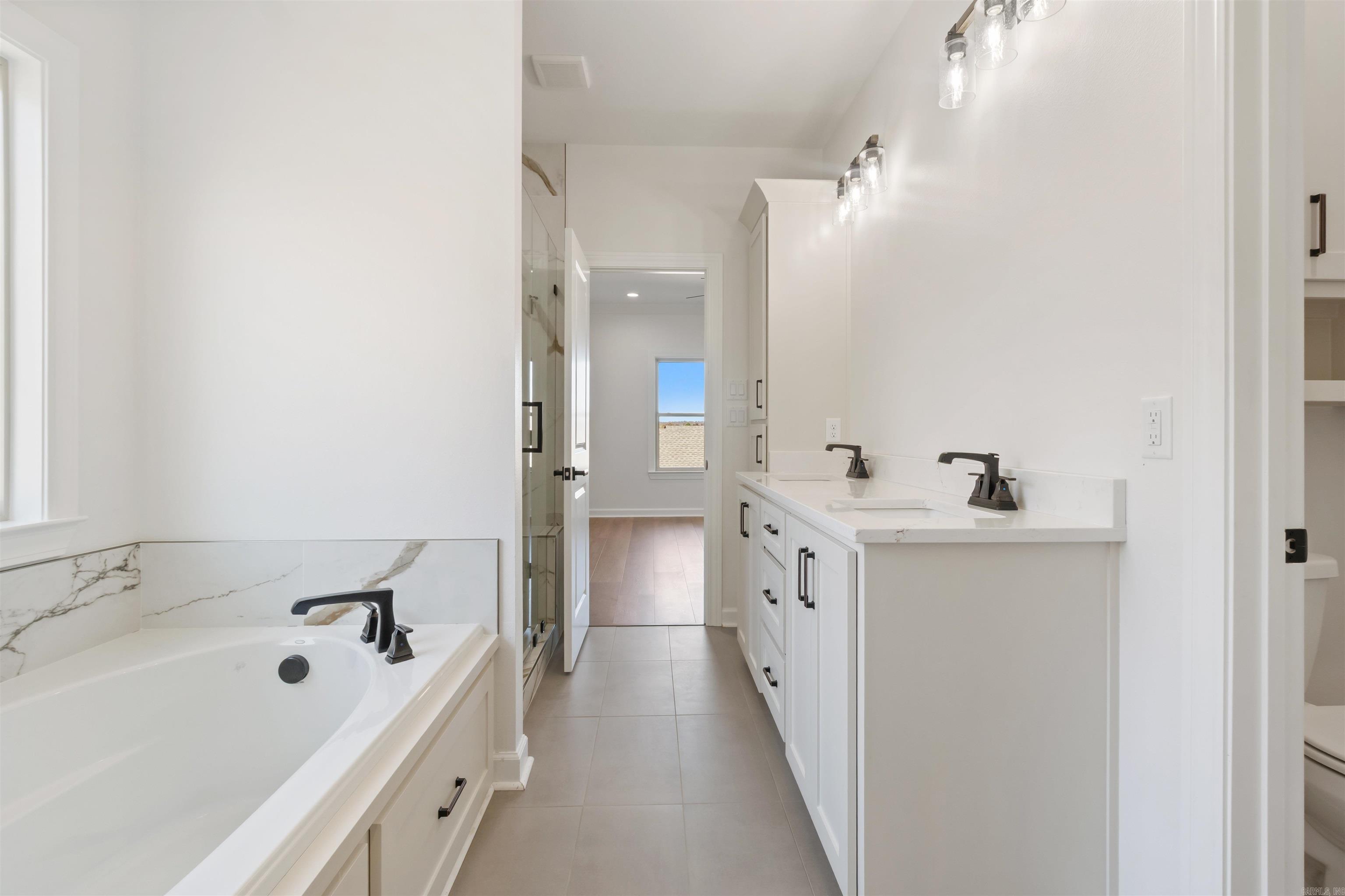 MILLERS GLENN - Residential