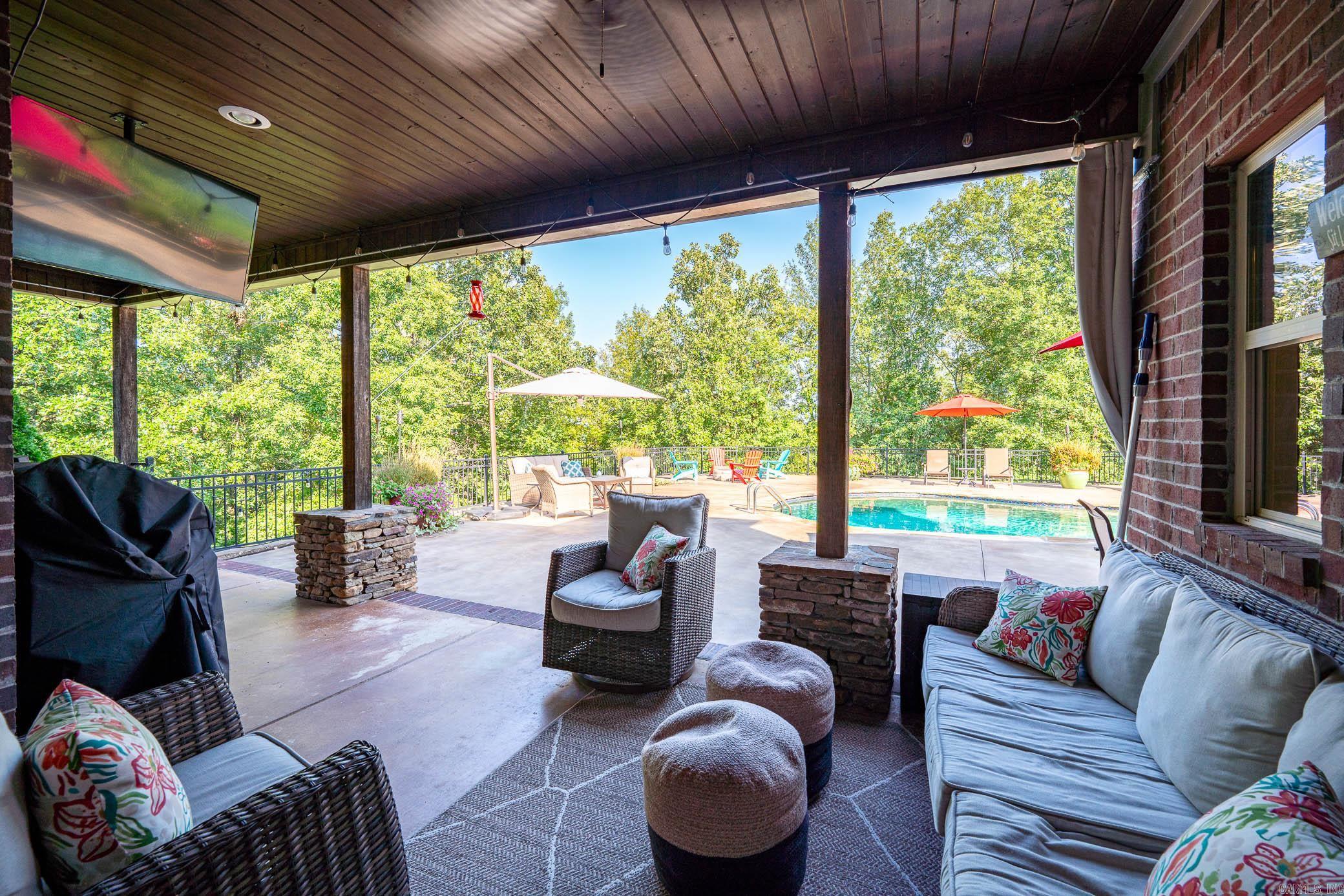 EAGLE RIDGE ESTATES - Residential