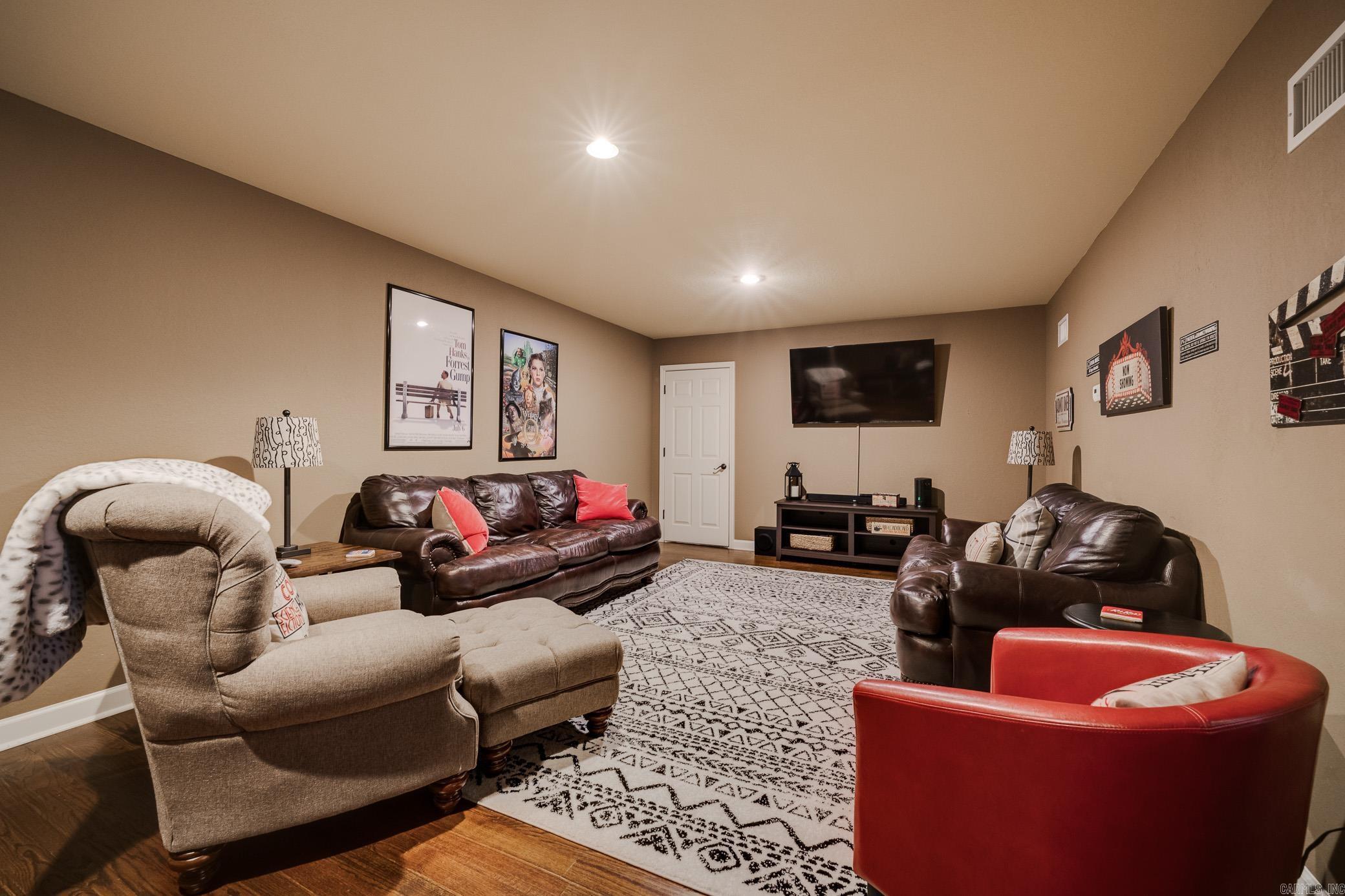 EAGLE RIDGE ESTATES - Residential