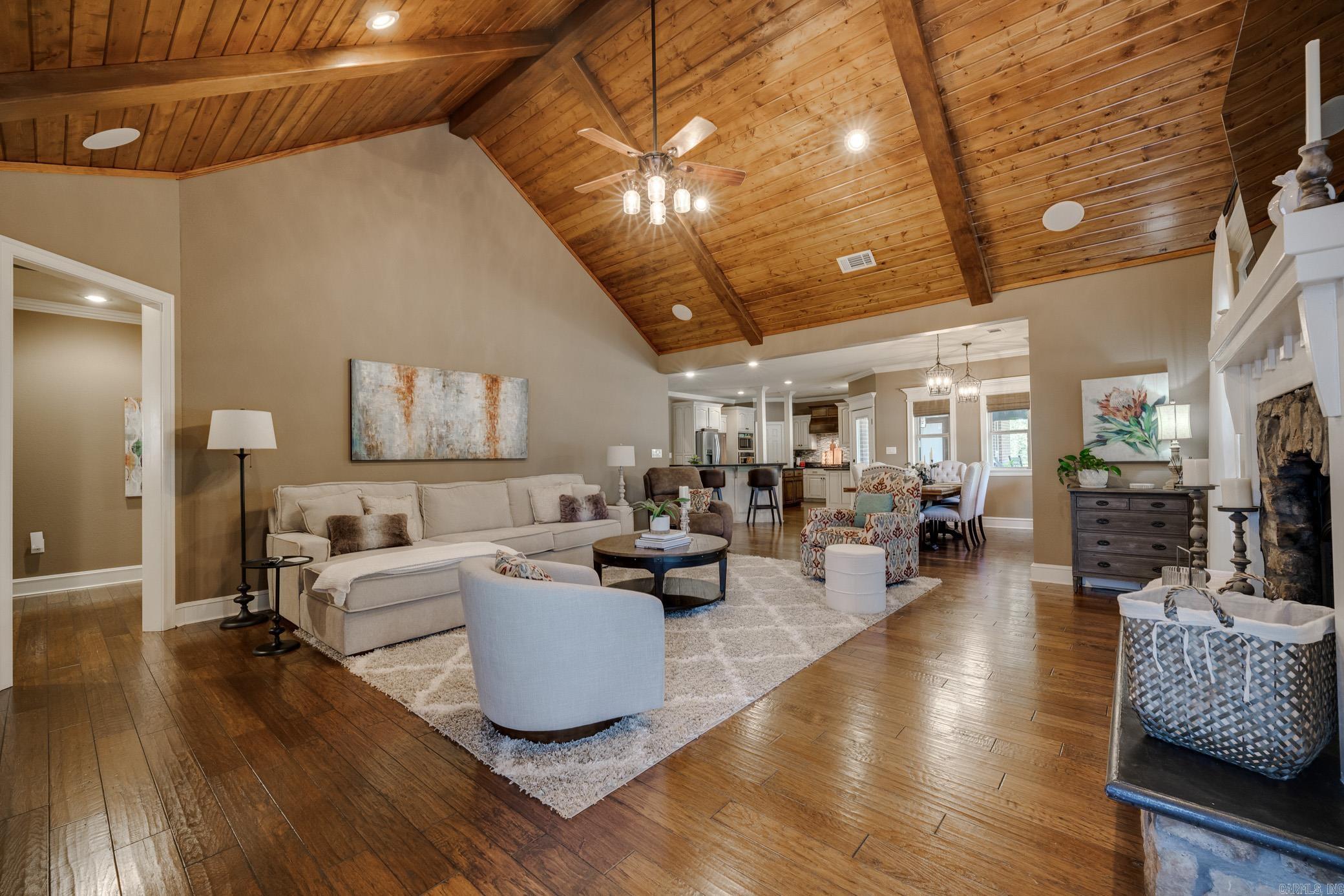 EAGLE RIDGE ESTATES - Residential