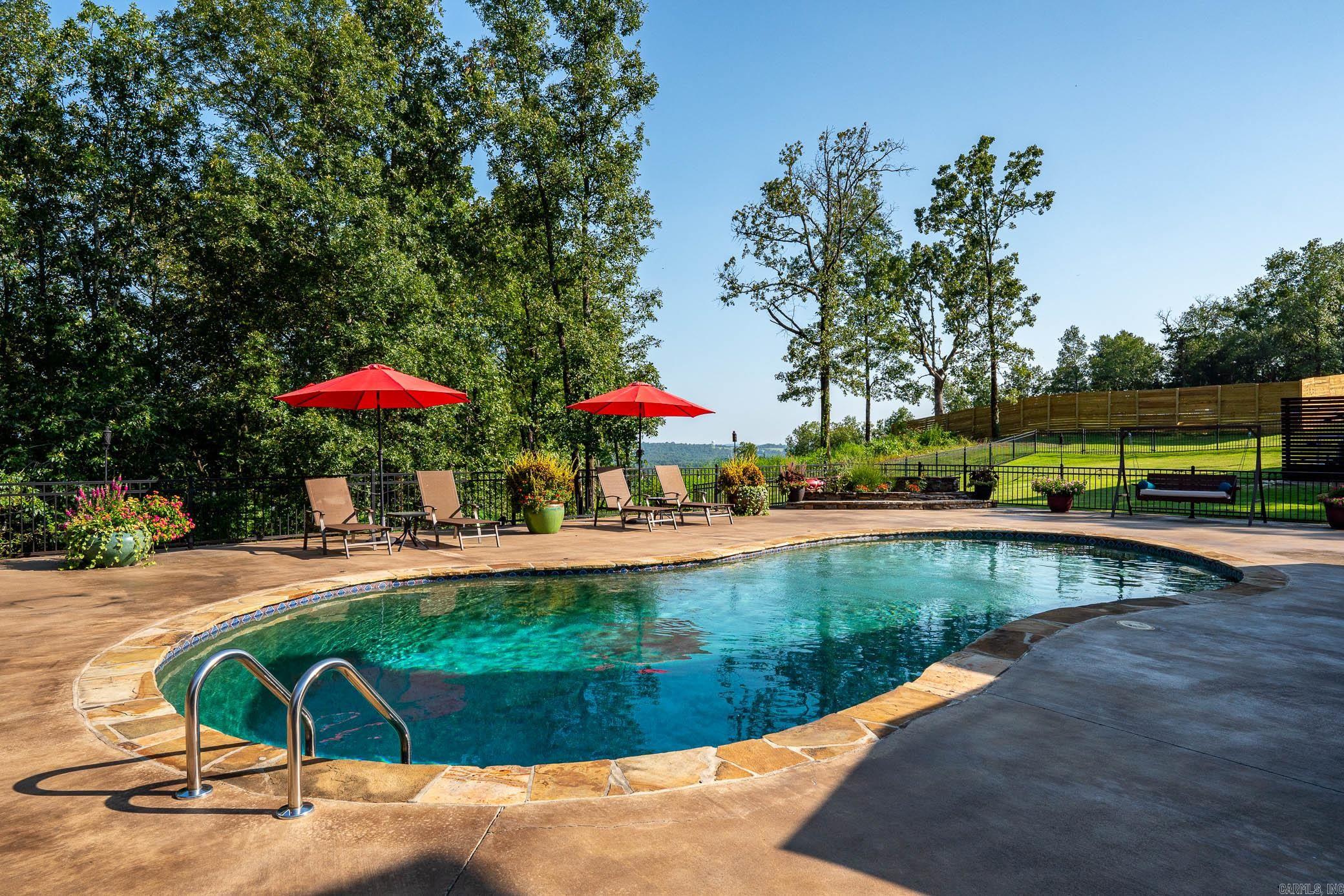 EAGLE RIDGE ESTATES - Residential