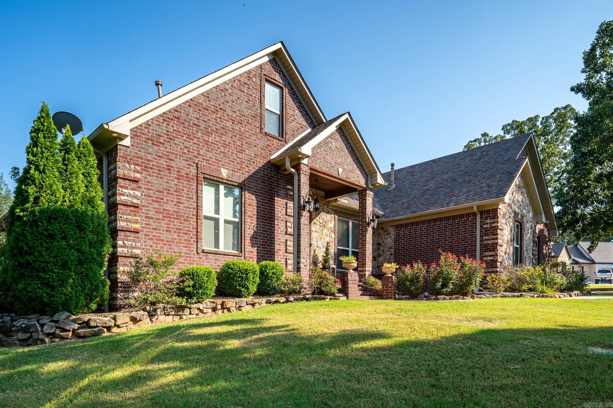 EAGLE RIDGE ESTATES - Residential