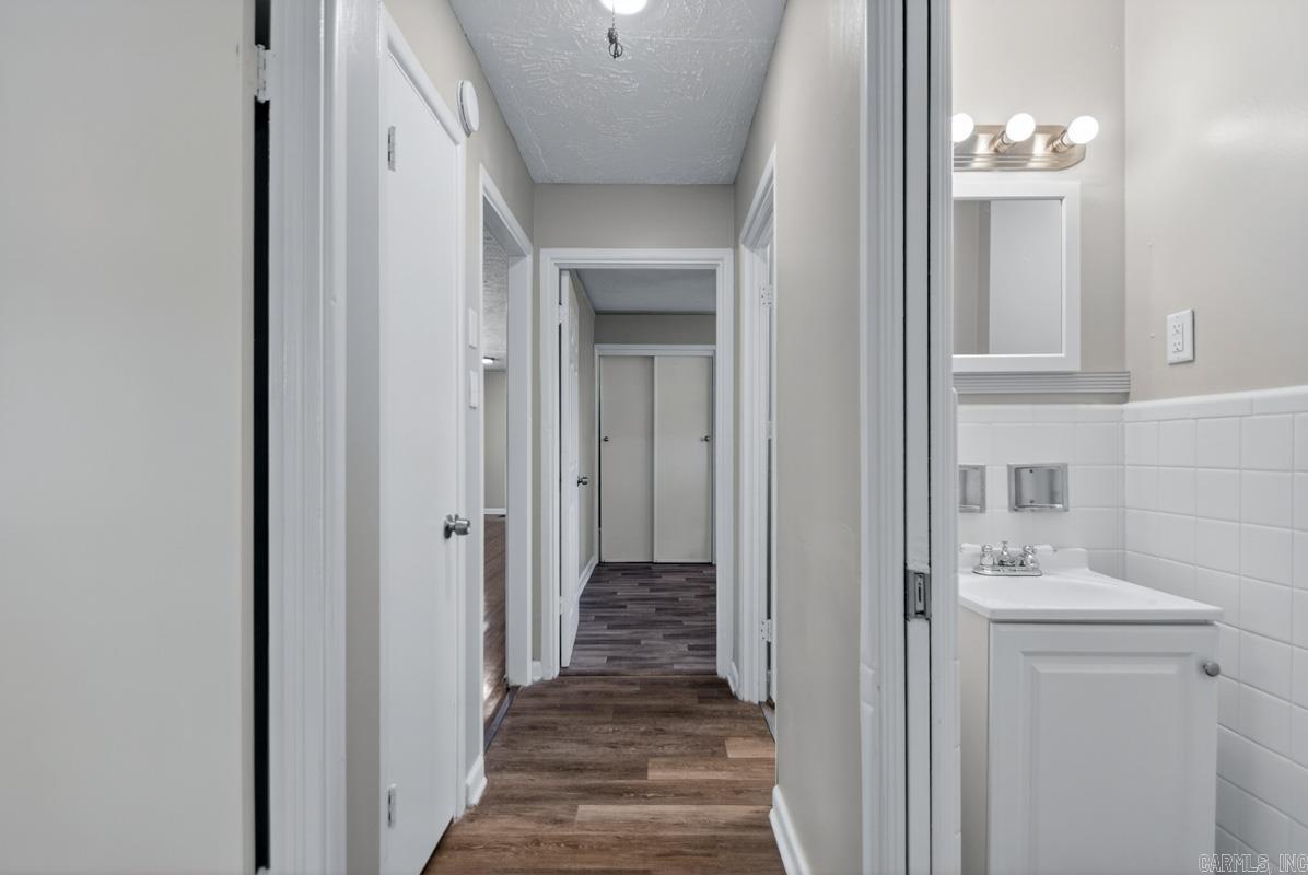 BROADMOOR ADDN - Residential