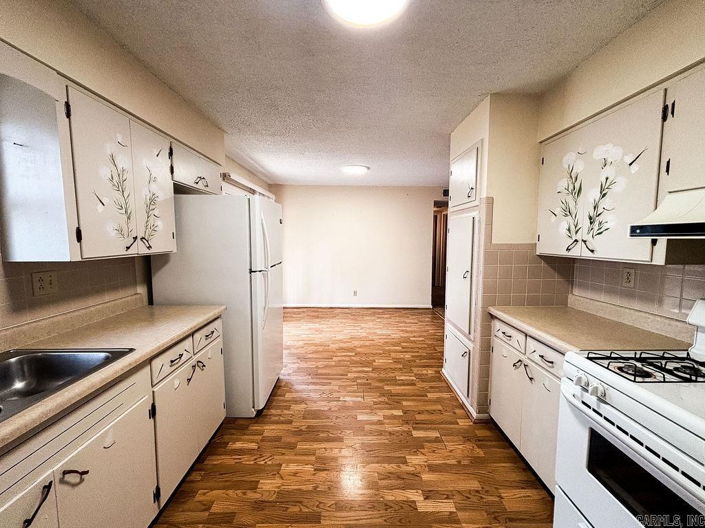 LANGSTONS ADD 1 - Residential