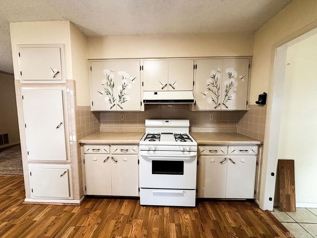 LANGSTONS ADD 1 - Residential