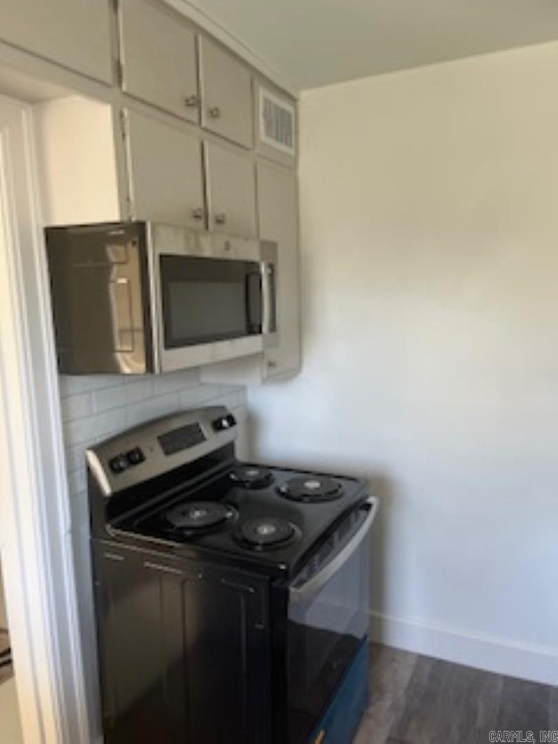 BRADLEY, W. ADD. (HILLCREST) - Residential Lease