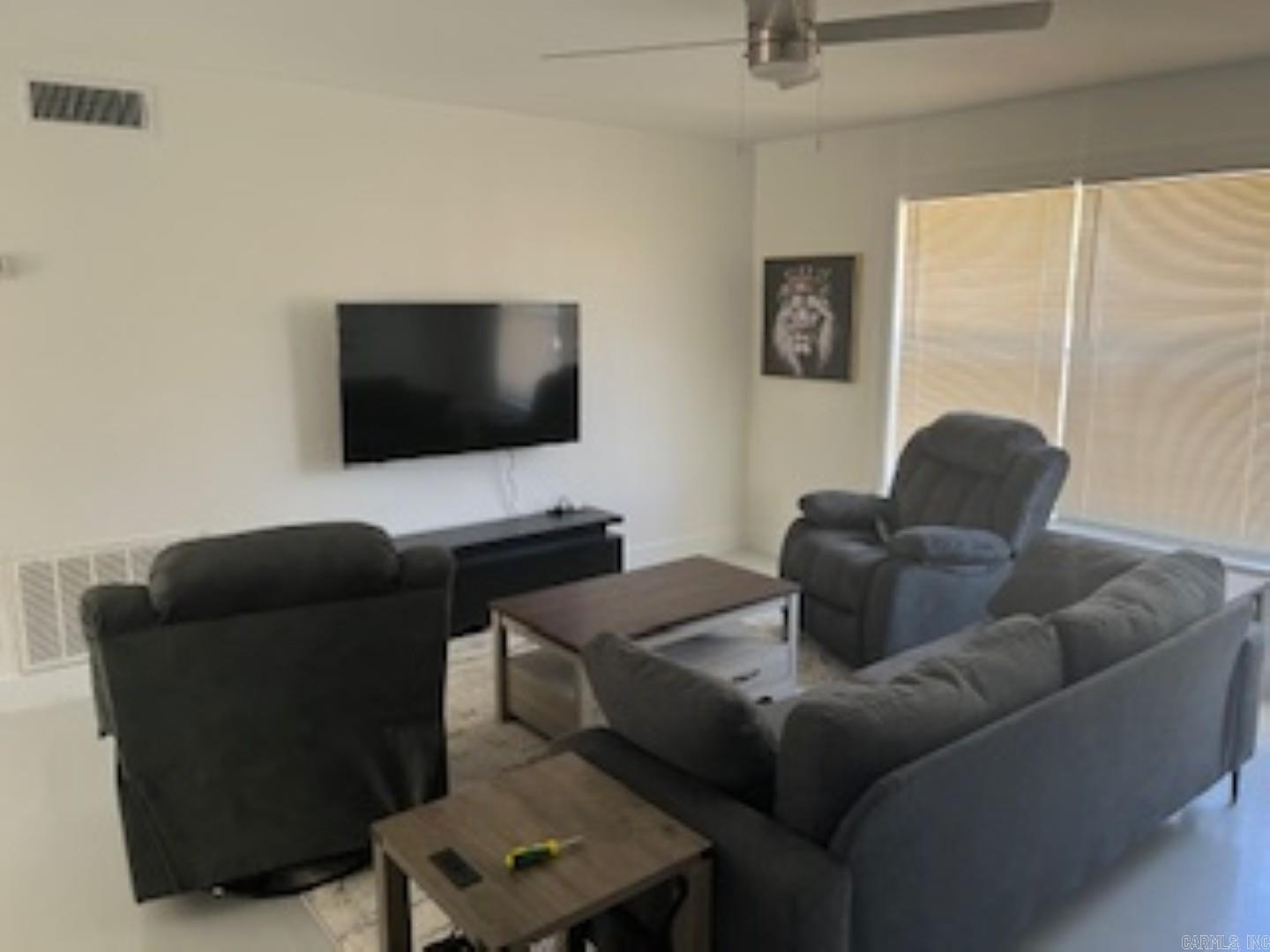 BRADLEY, W. ADD. (HILLCREST) - Residential Lease