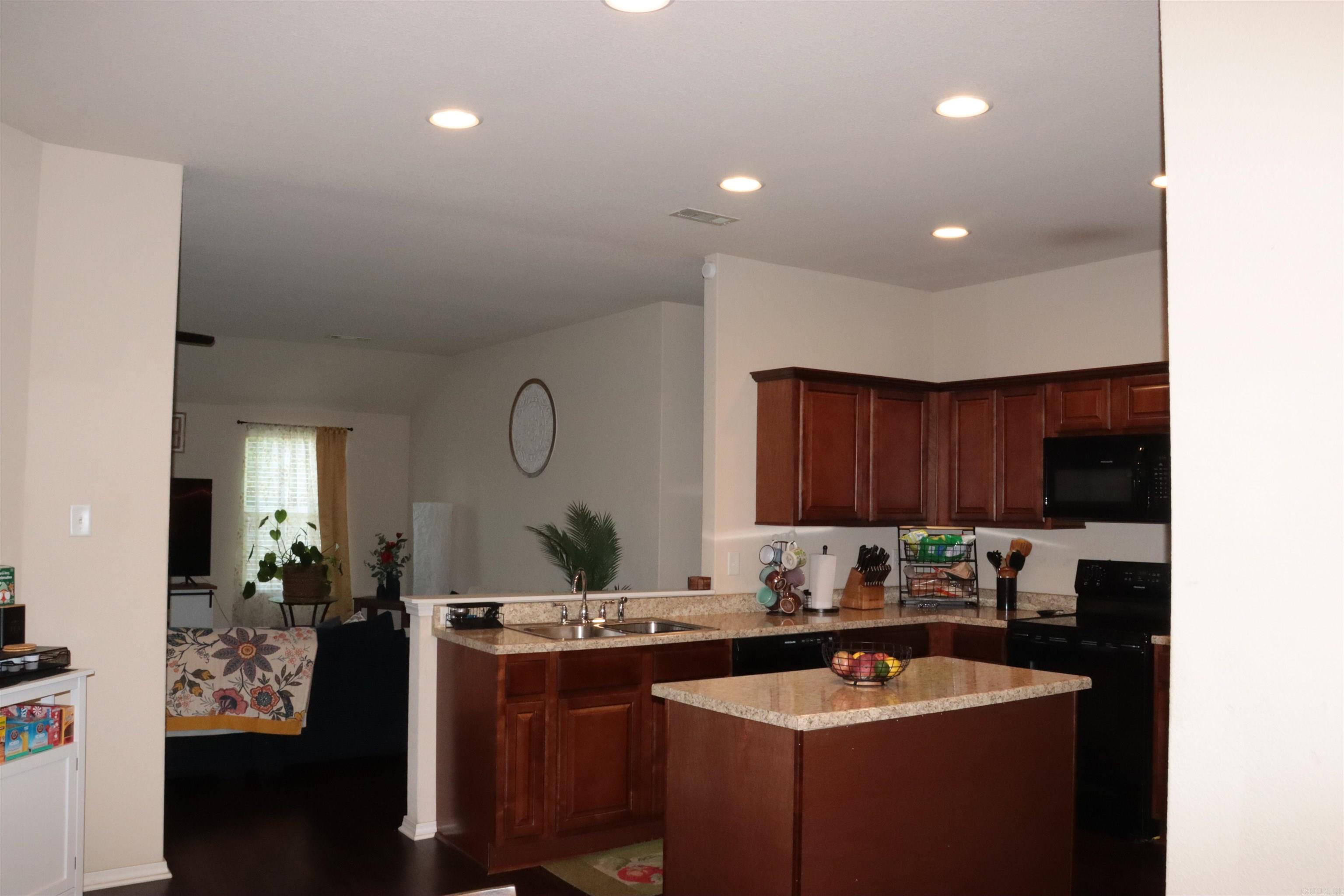 TRAMMEL ESTATES - Residential