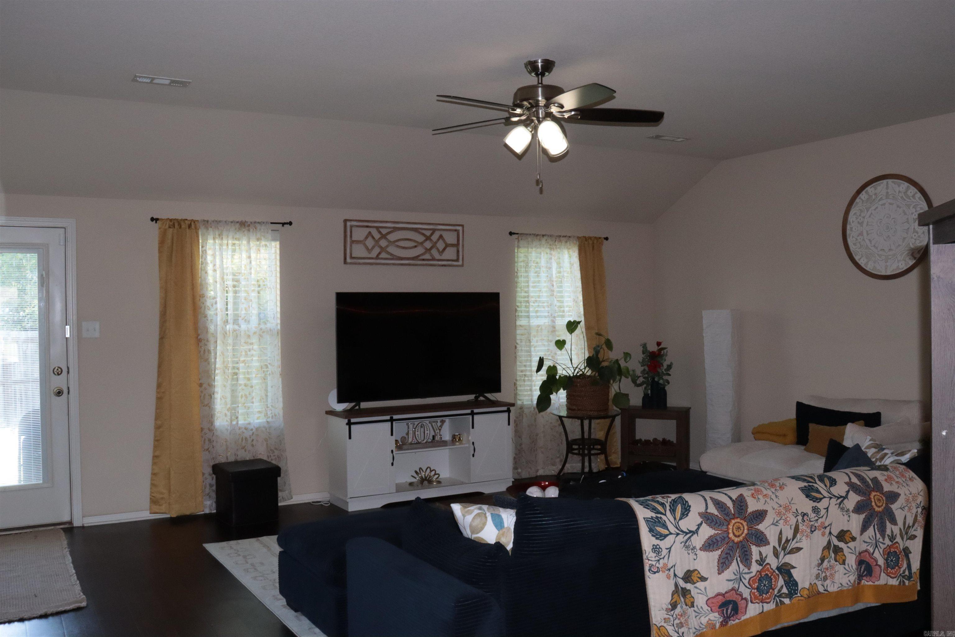TRAMMEL ESTATES - Residential