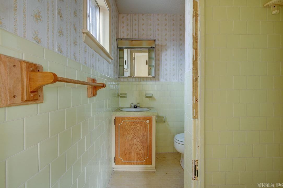 SMITH, L.D. - Residential