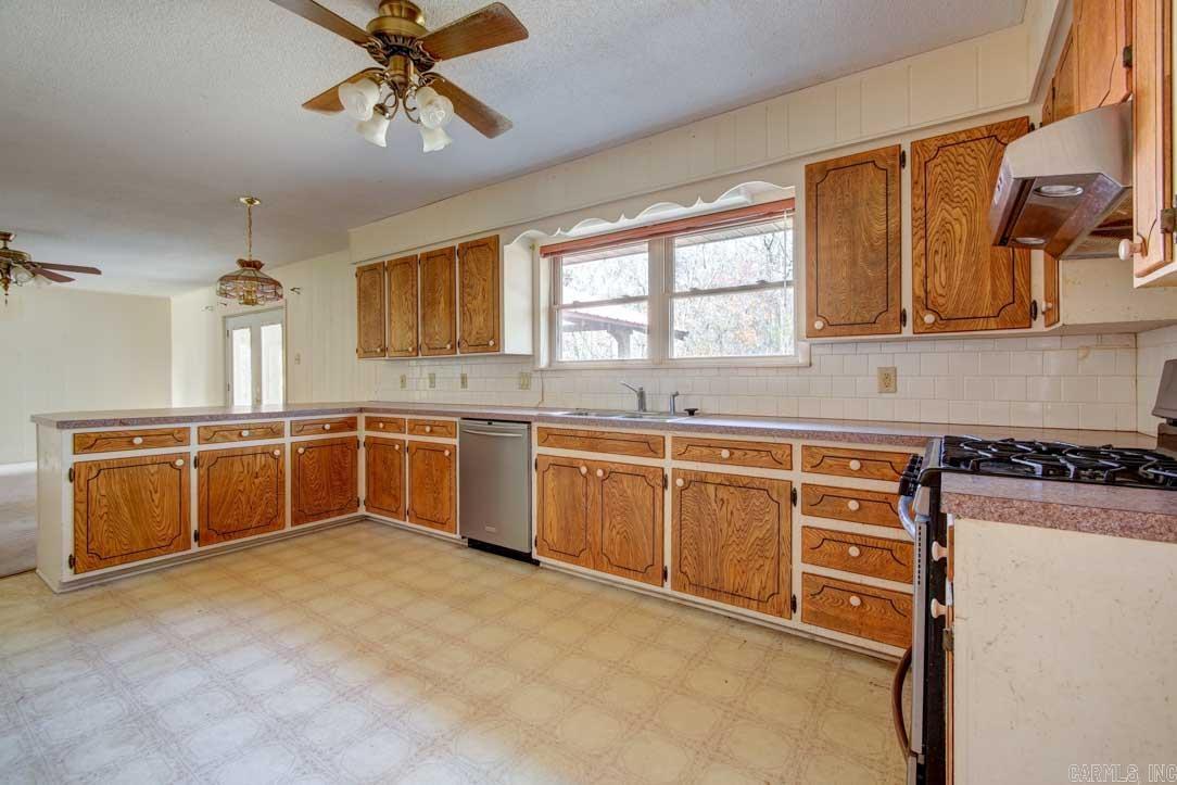 SMITH, L.D. - Residential